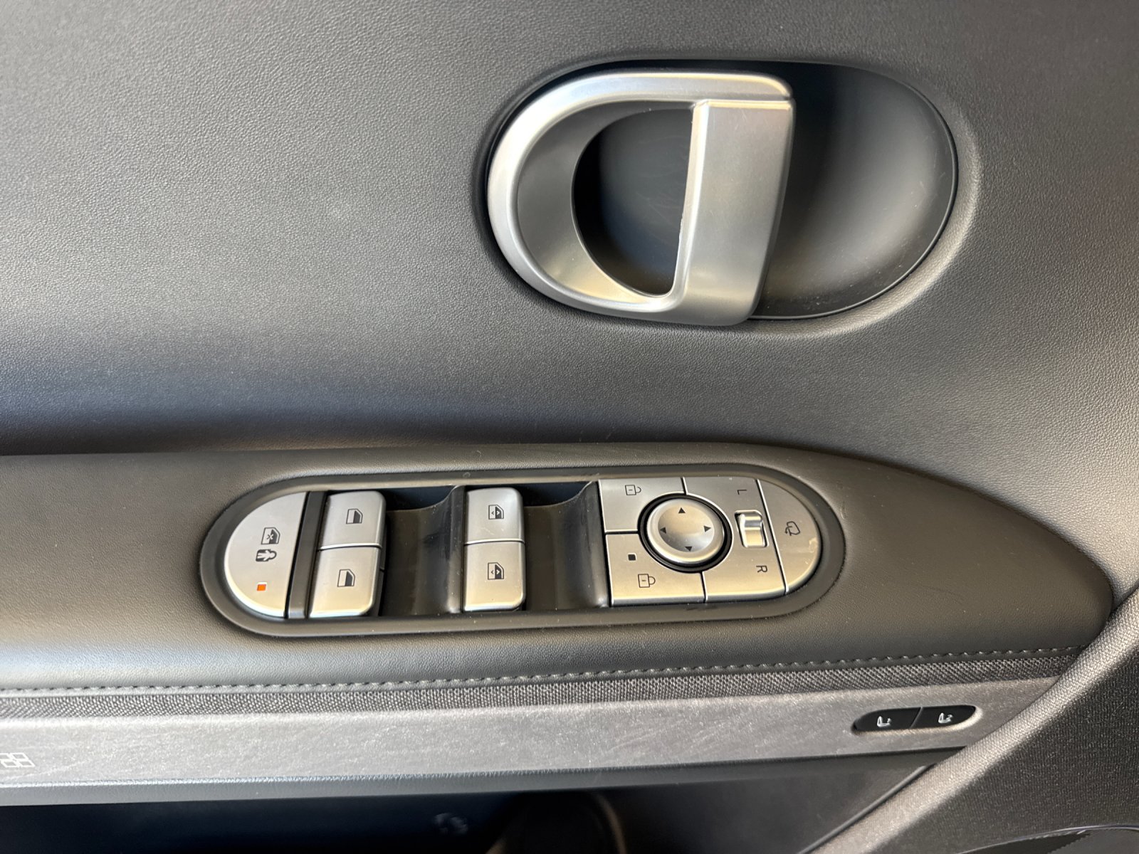 Certified Used 2024 Blue Hyundai Limited image 10