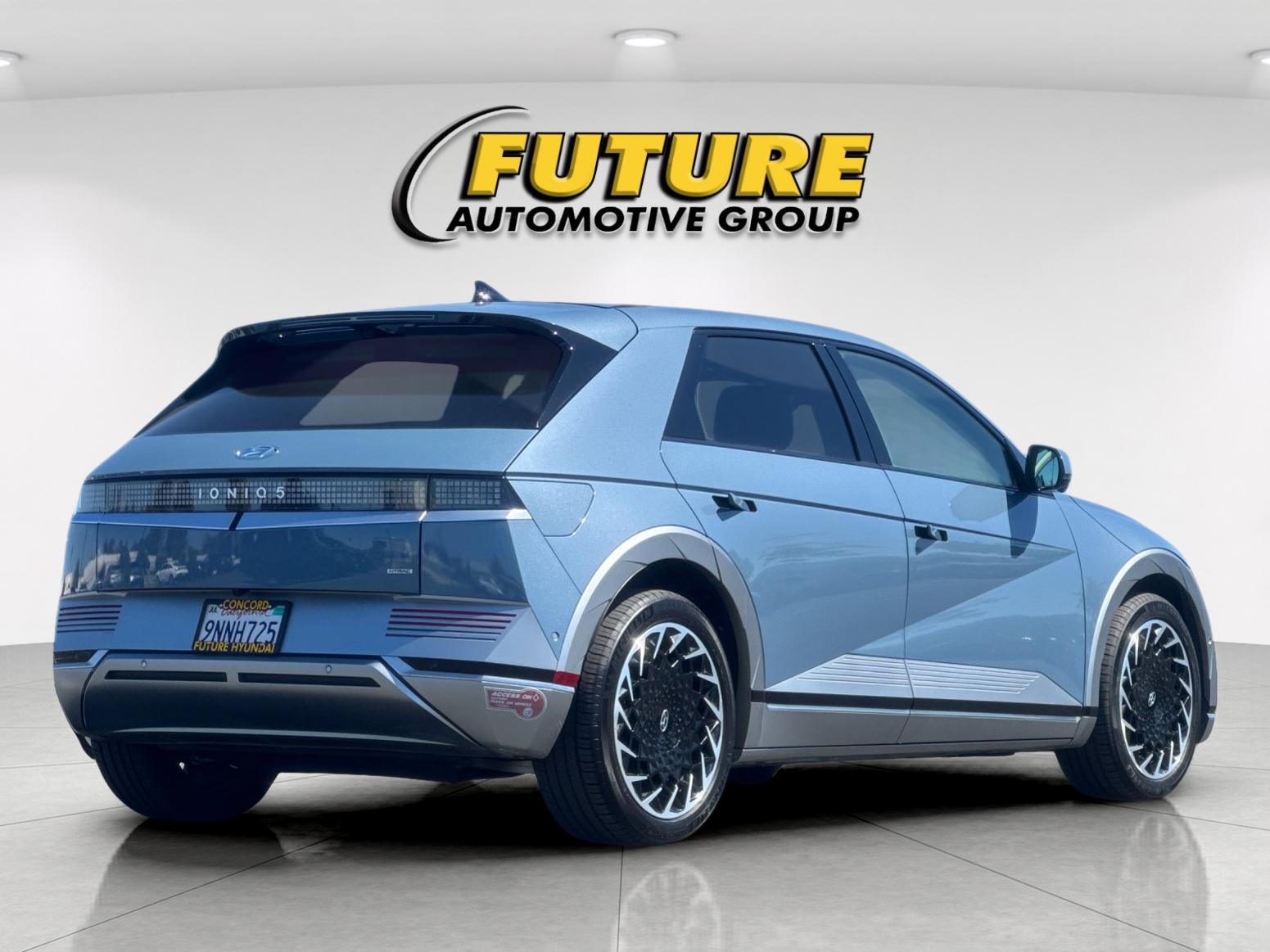 Certified Used 2024 Blue Hyundai Limited image 3
