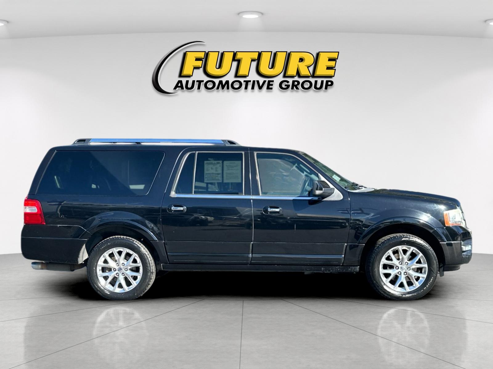 Used 2016 Black Ford Limited image 2