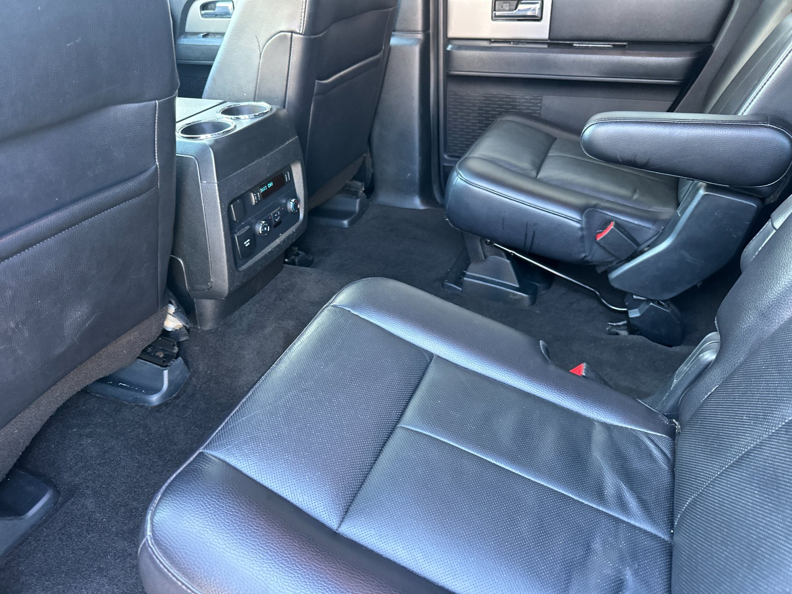 Used 2016 Black Ford Limited image 11