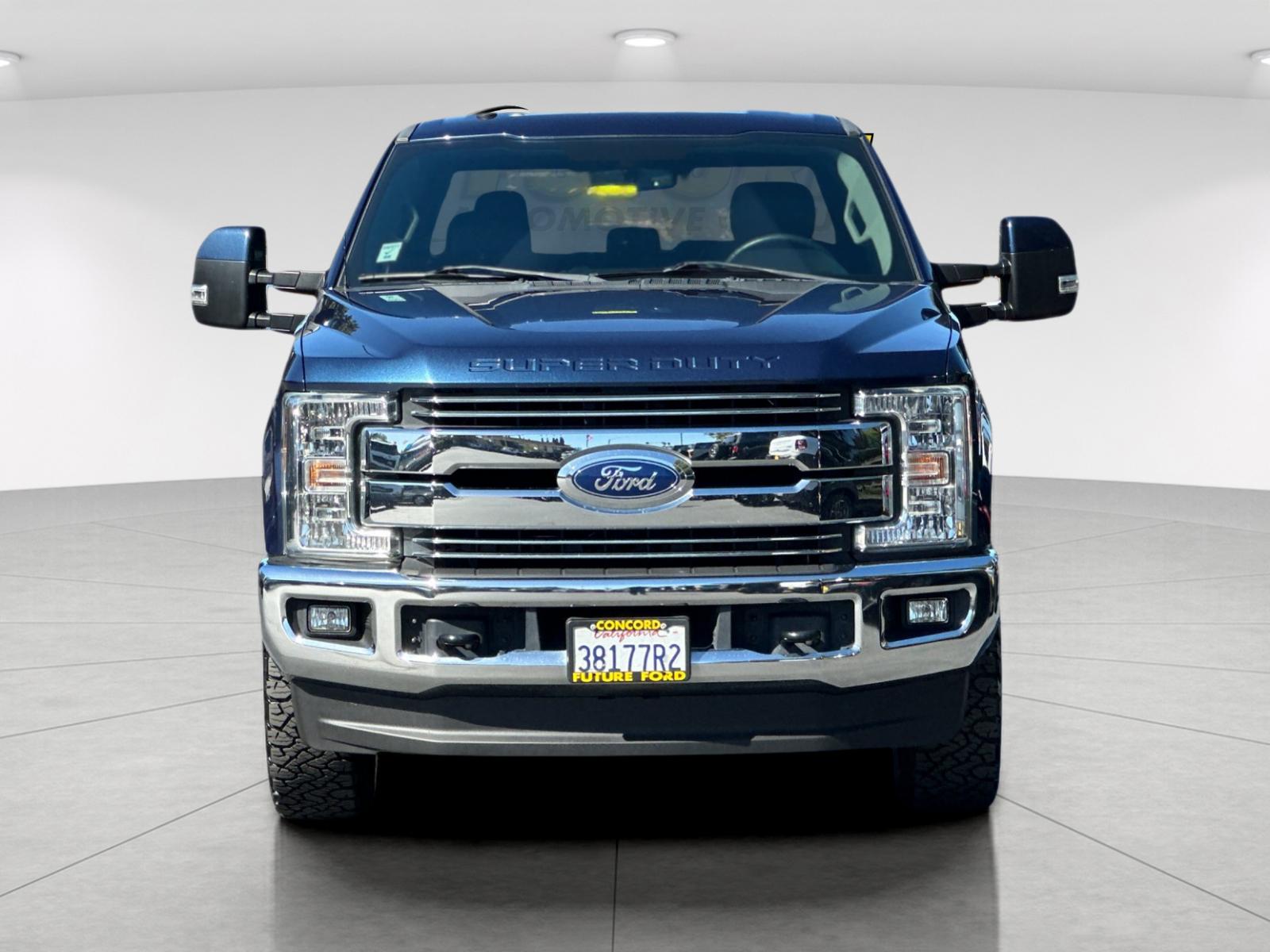 Used 2018 Blue Ford Lariat image 8