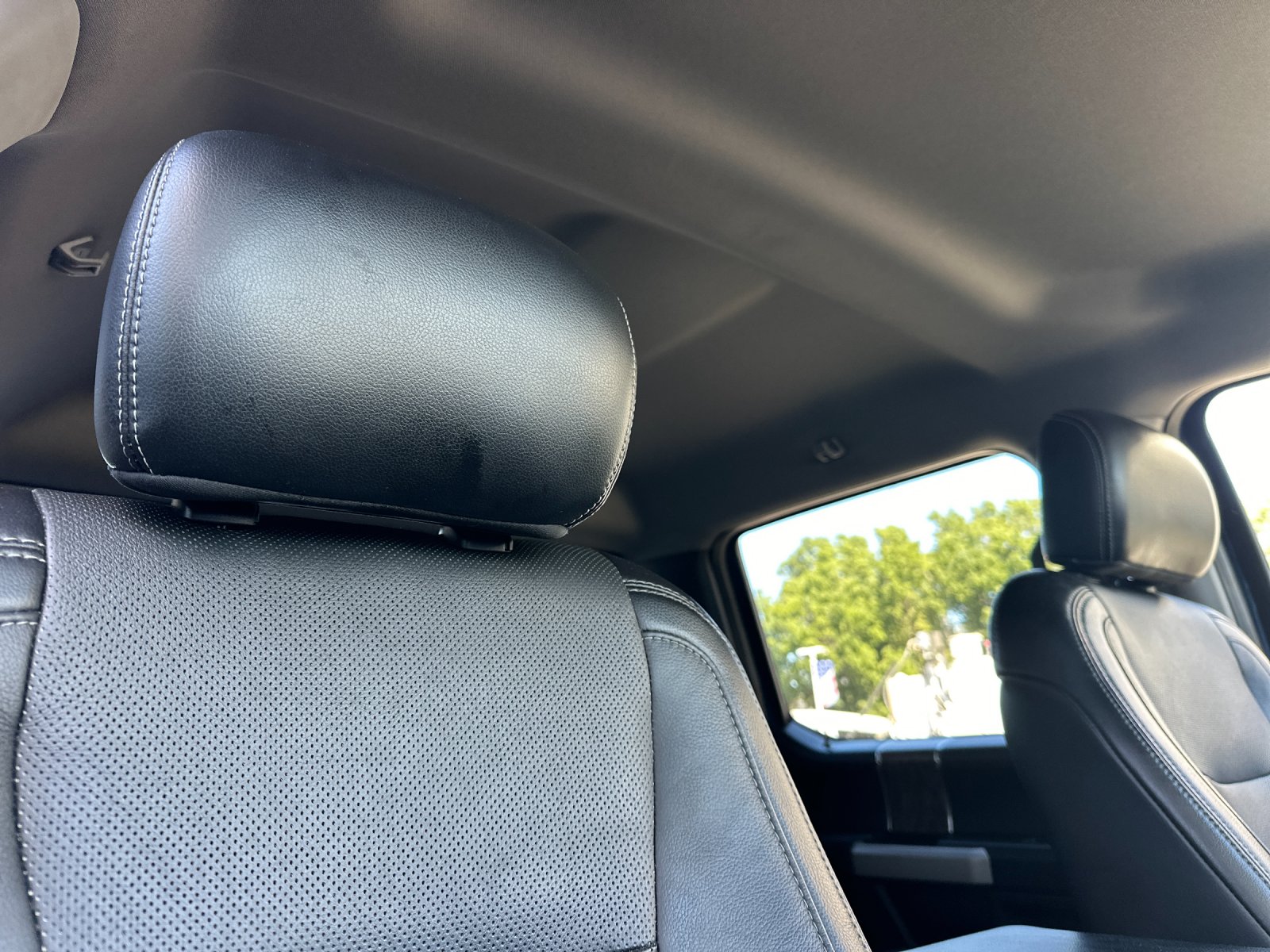 Used 2018 Blue Ford Lariat image 15