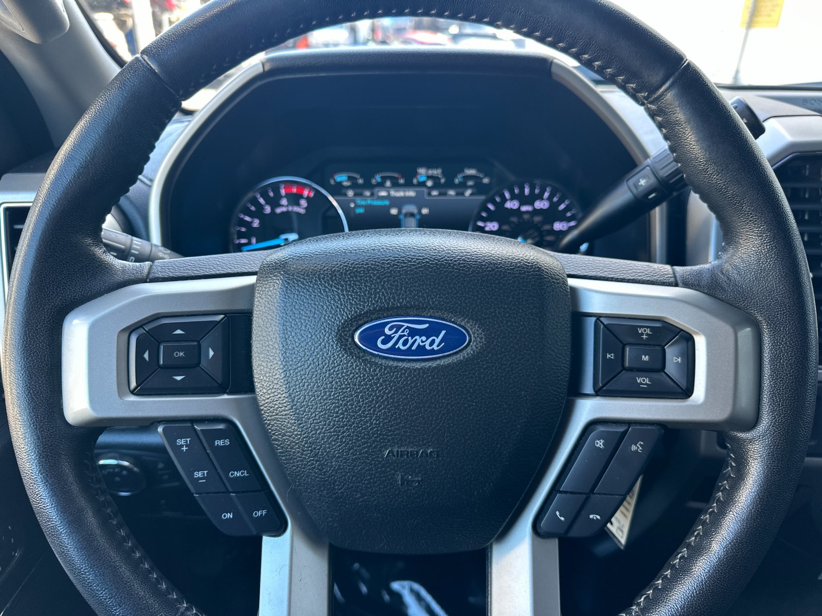 Used 2018 Blue Ford Lariat image 21