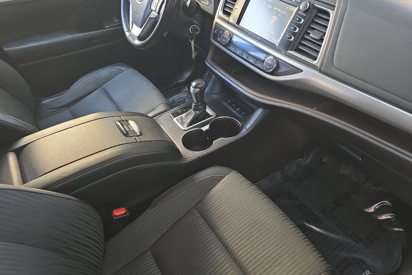 Used 2018 Silver Toyota LE Plus image 14