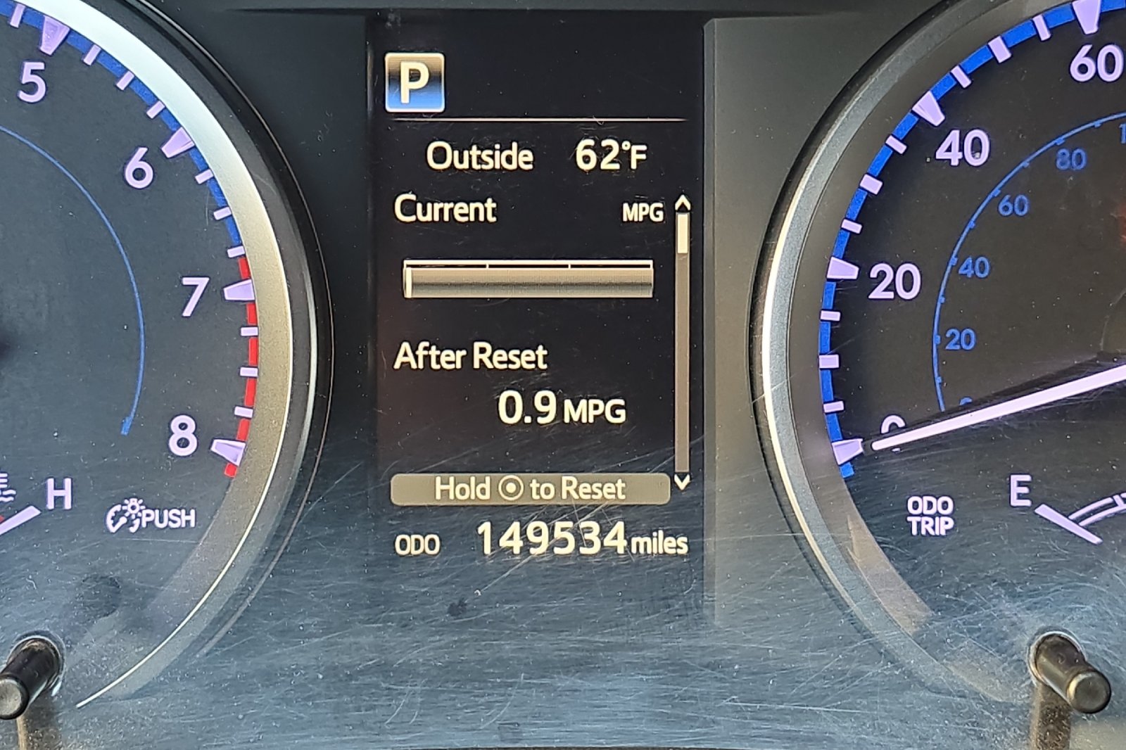Used 2018 Silver Toyota LE Plus image 21