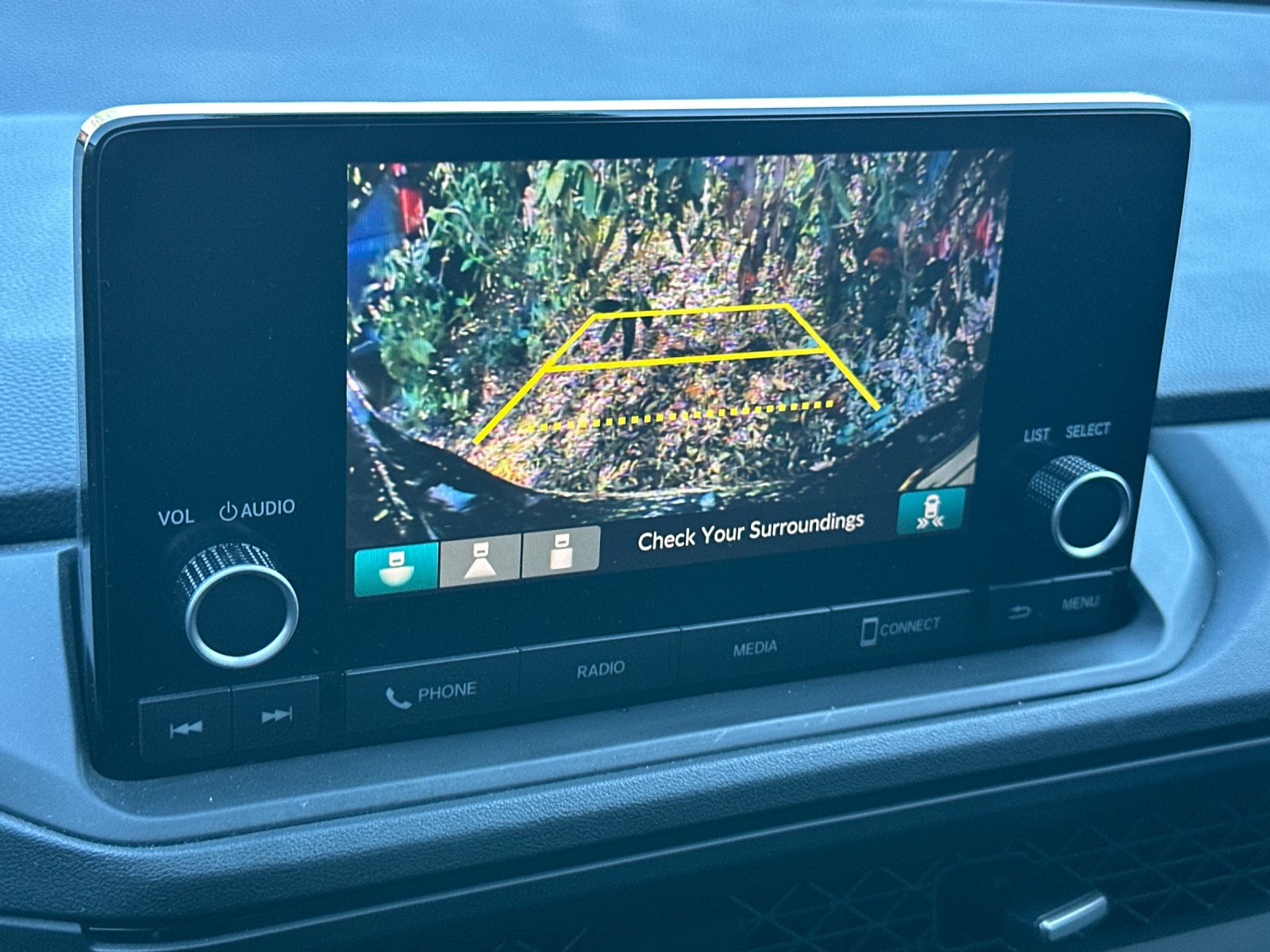 Used 2025 Blue Honda SE image 17