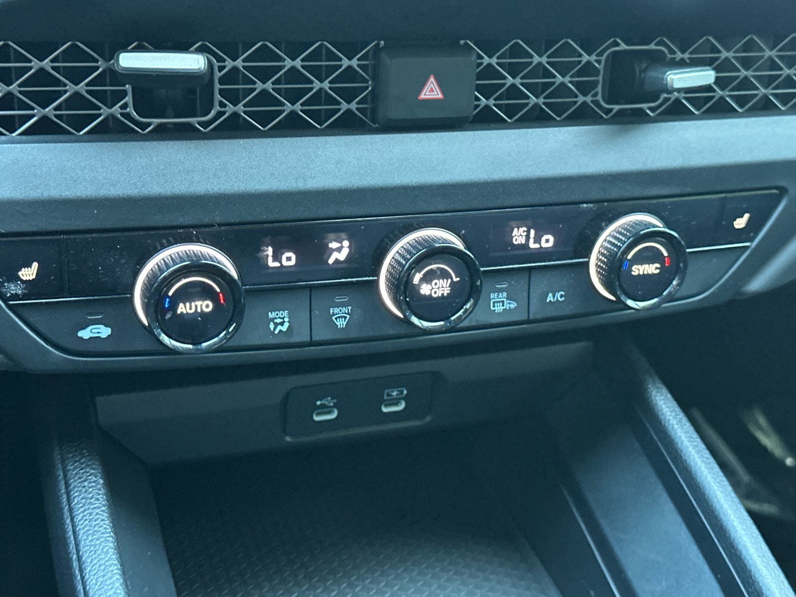 Used 2025 Blue Honda SE image 18
