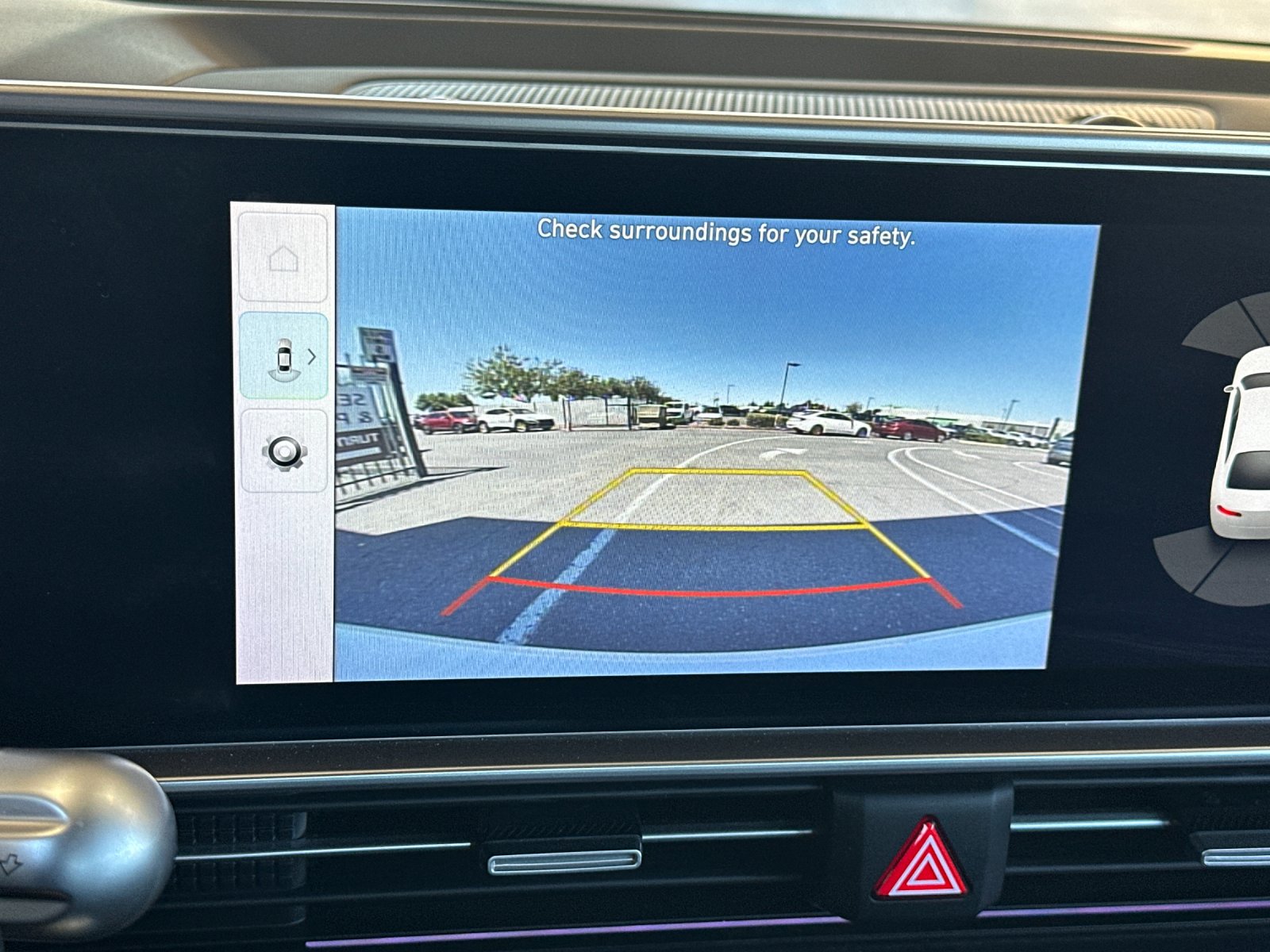 Used 2024 White Hyundai SEL image 17
