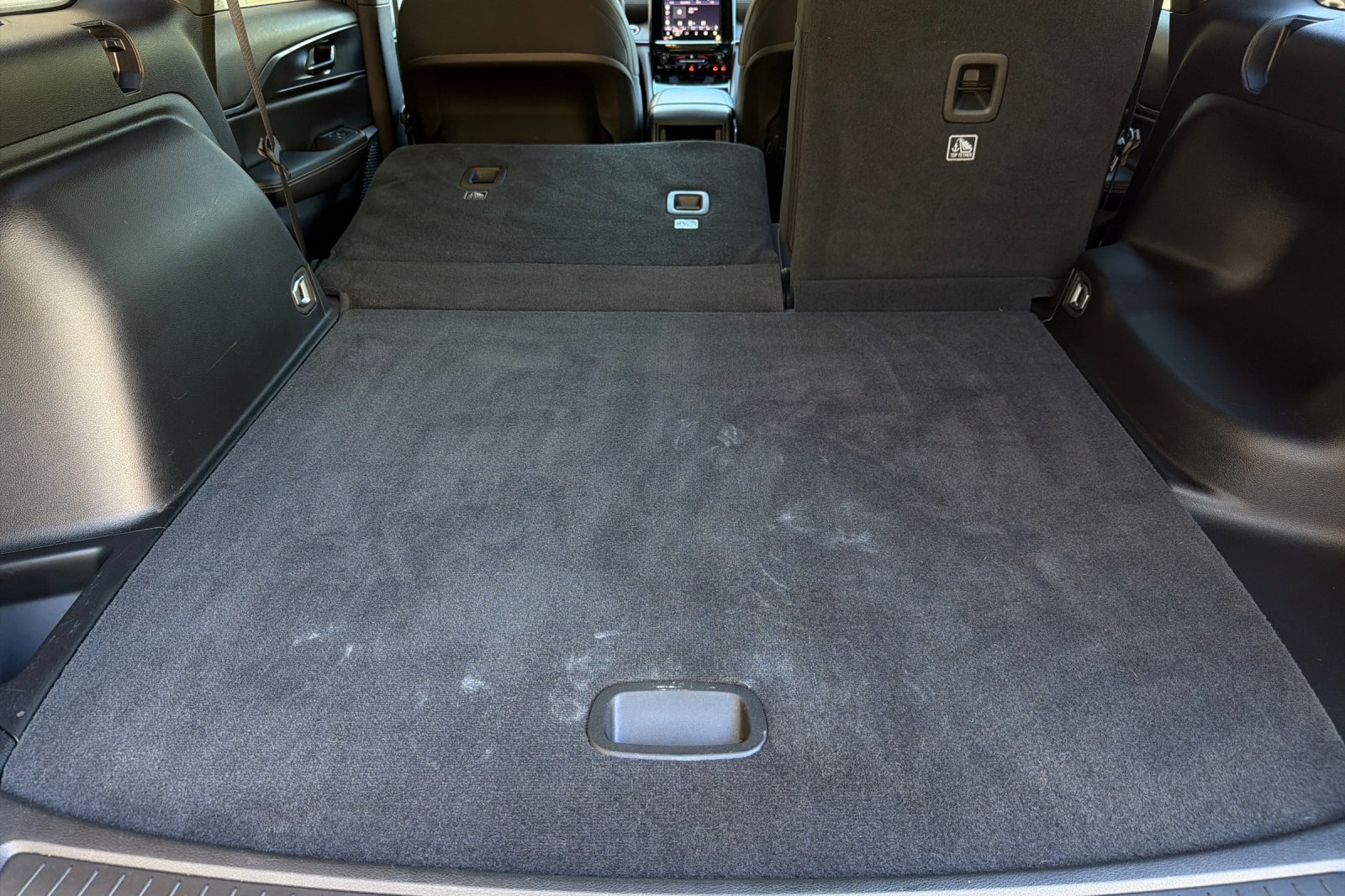 Used 2024 Baltic Gray Metallic Clearcoat Jeep Laredo X image 16