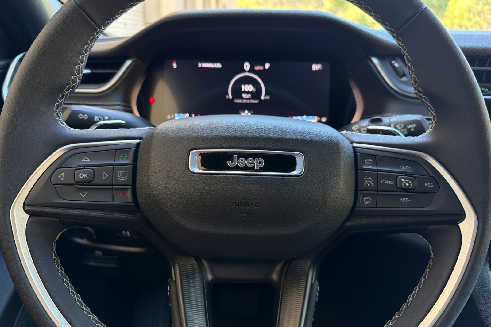 Used 2024 Baltic Gray Metallic Clearcoat Jeep Laredo X image 24