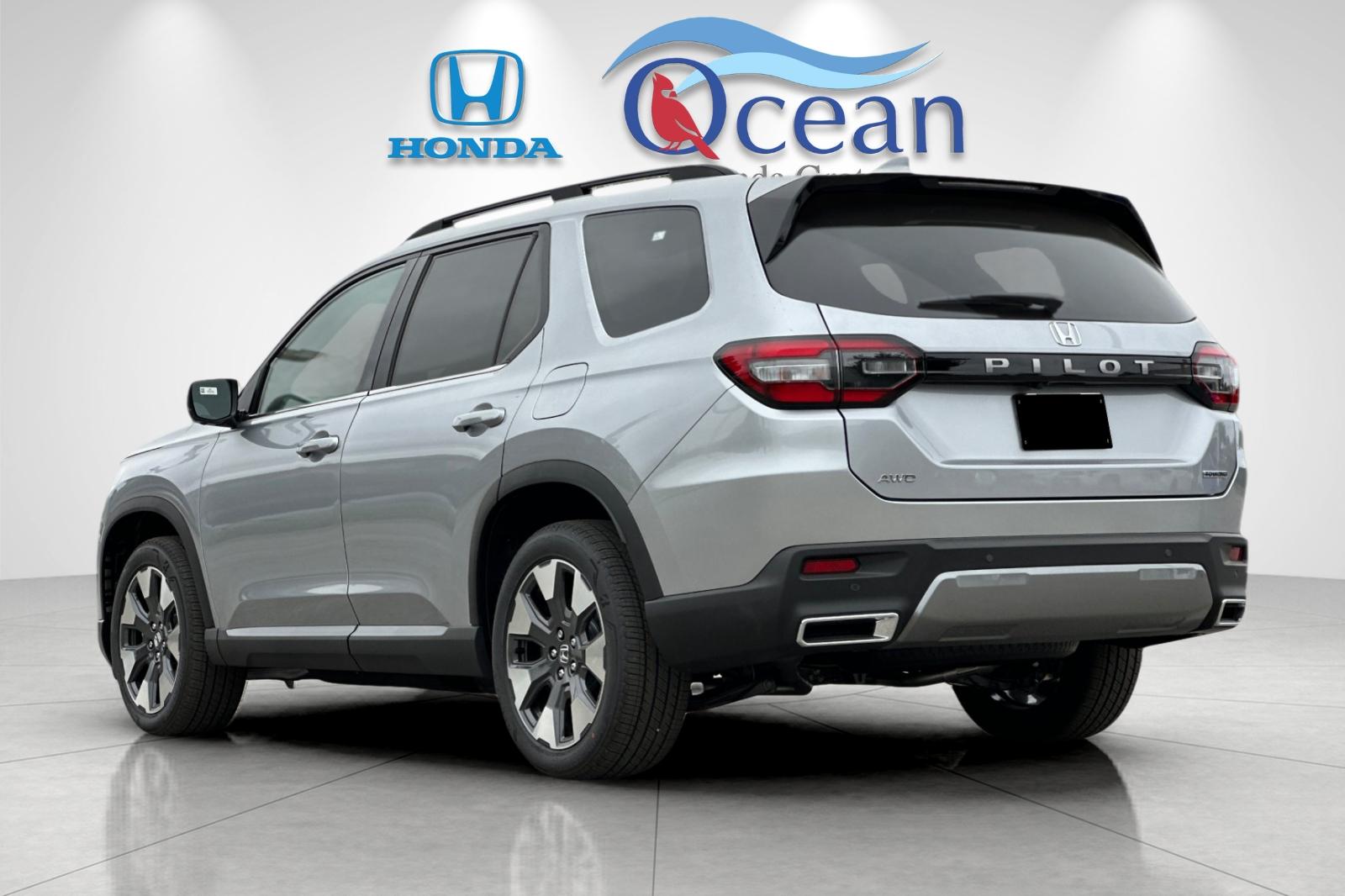 New 2026 Solar Silver Metallic Honda Touring image 3