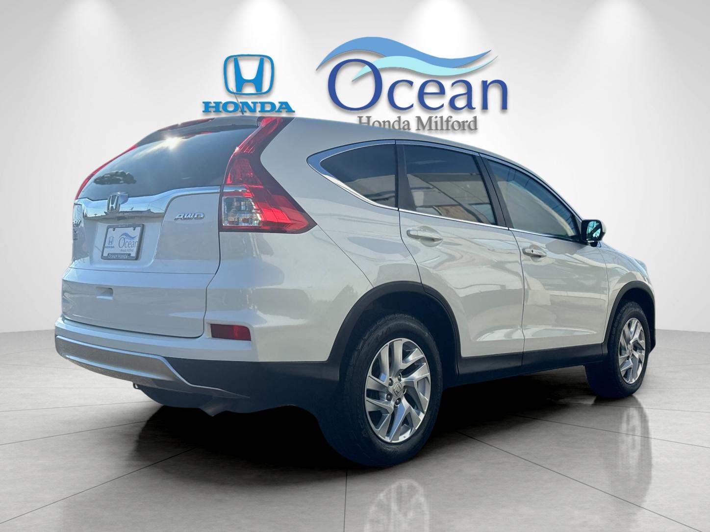 Used 2016 White Diamond Pearl Honda EX image 3