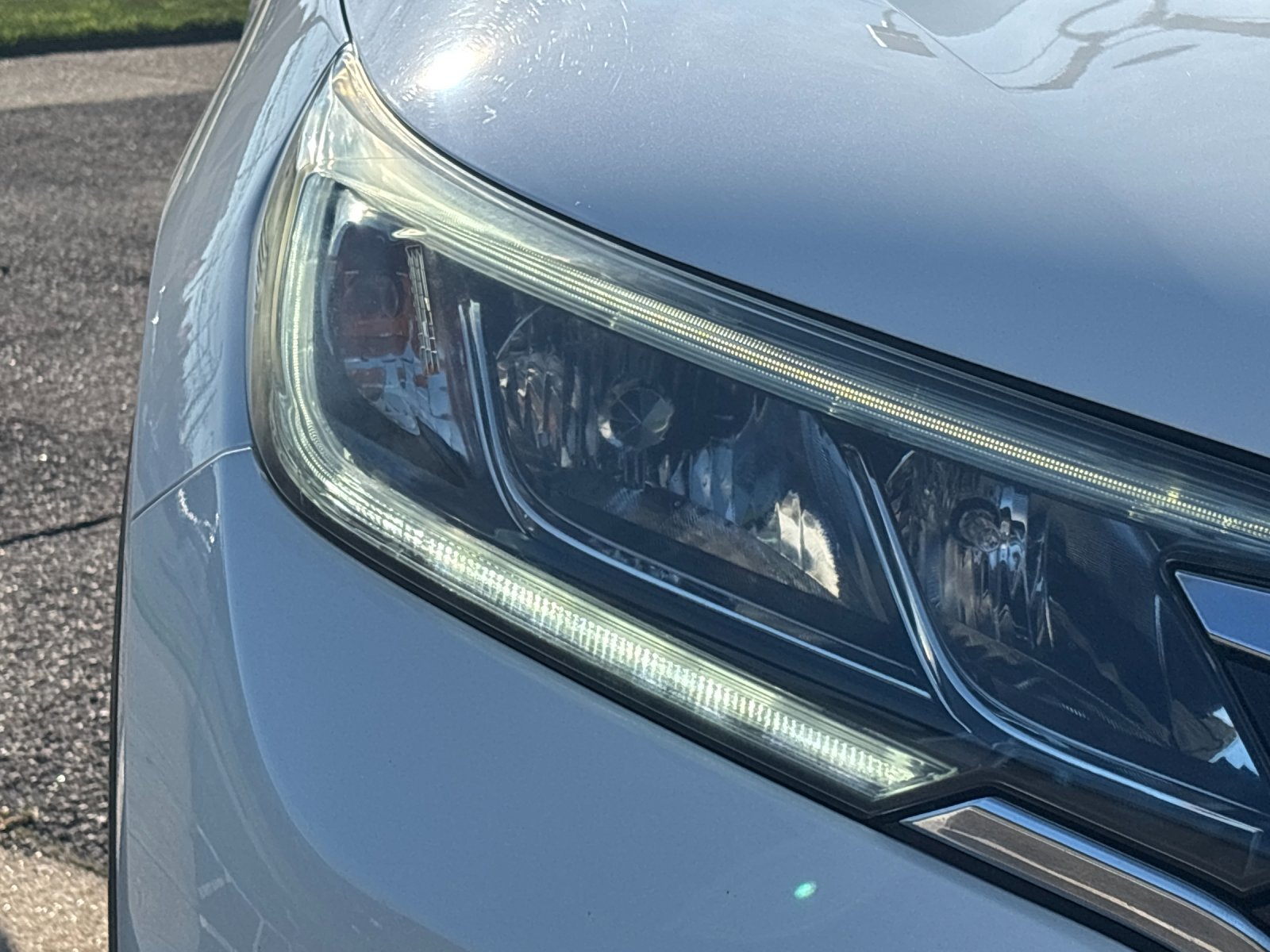 Used 2016 White Diamond Pearl Honda EX image 28
