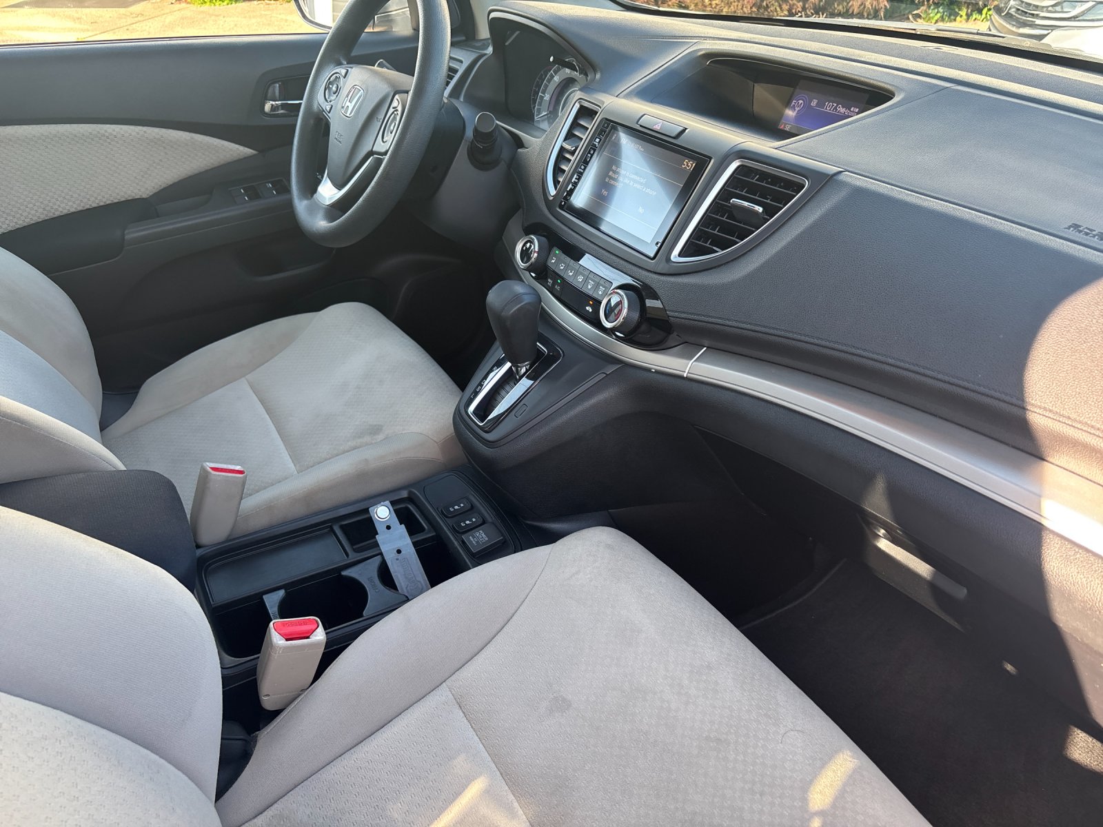 Used 2016 White Diamond Pearl Honda EX image 17