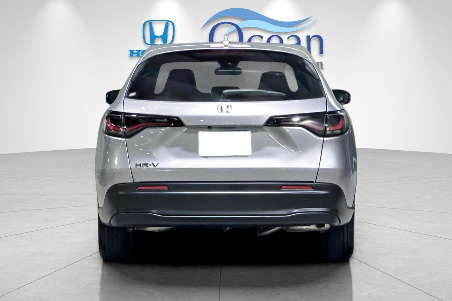 New 2027 Platinum White Pearl Honda LX image 4