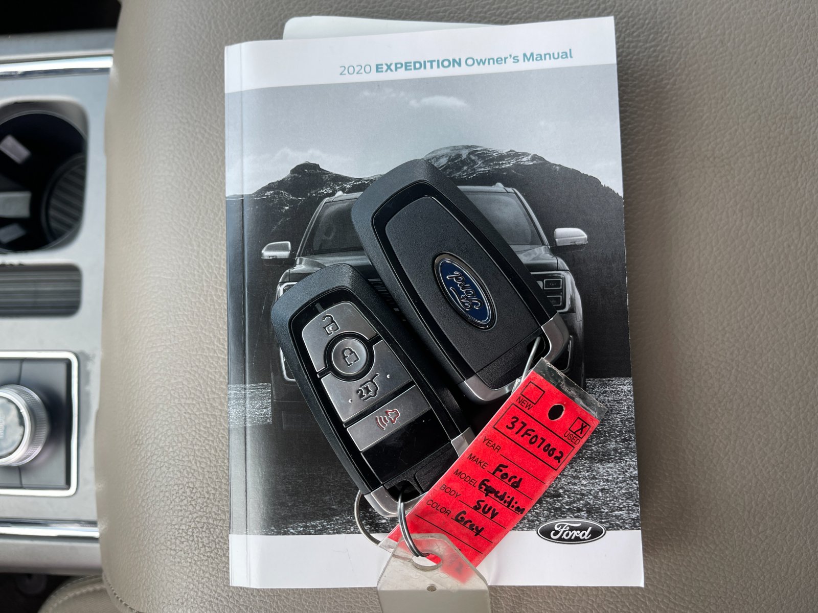 Used 2020 Gray Ford XLT image 10