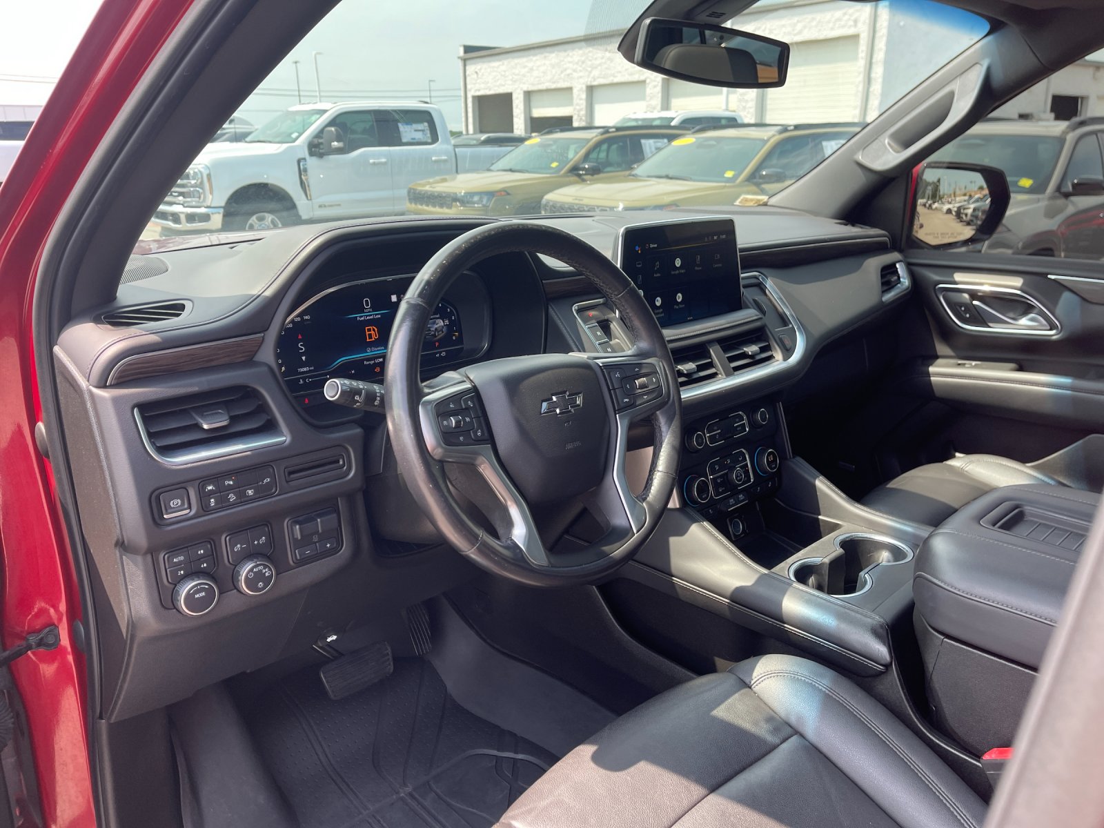 Used 2022 Red Chevrolet Z71 image 11