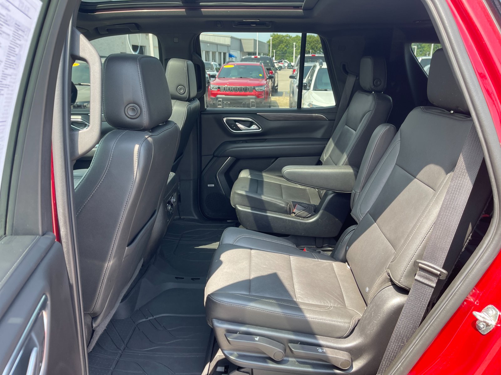 Used 2022 Red Chevrolet Z71 image 14