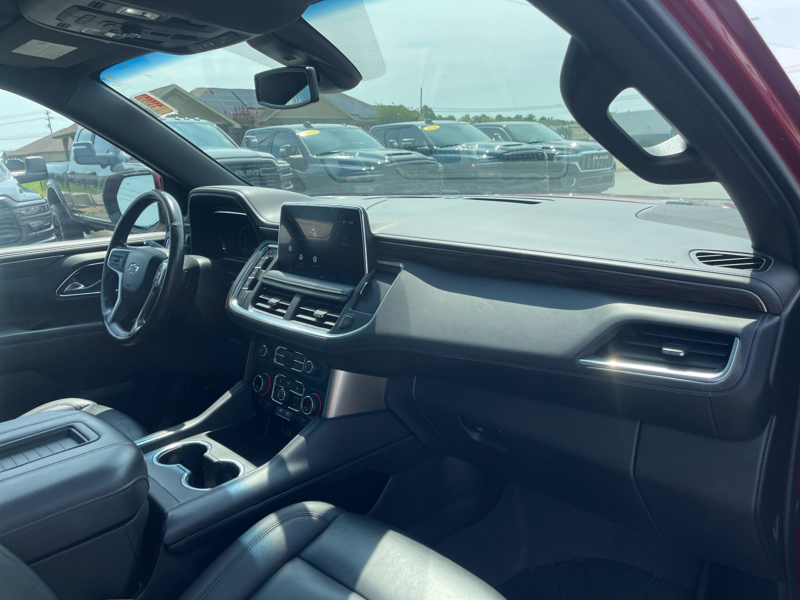 Used 2022 Red Chevrolet Z71 image 19