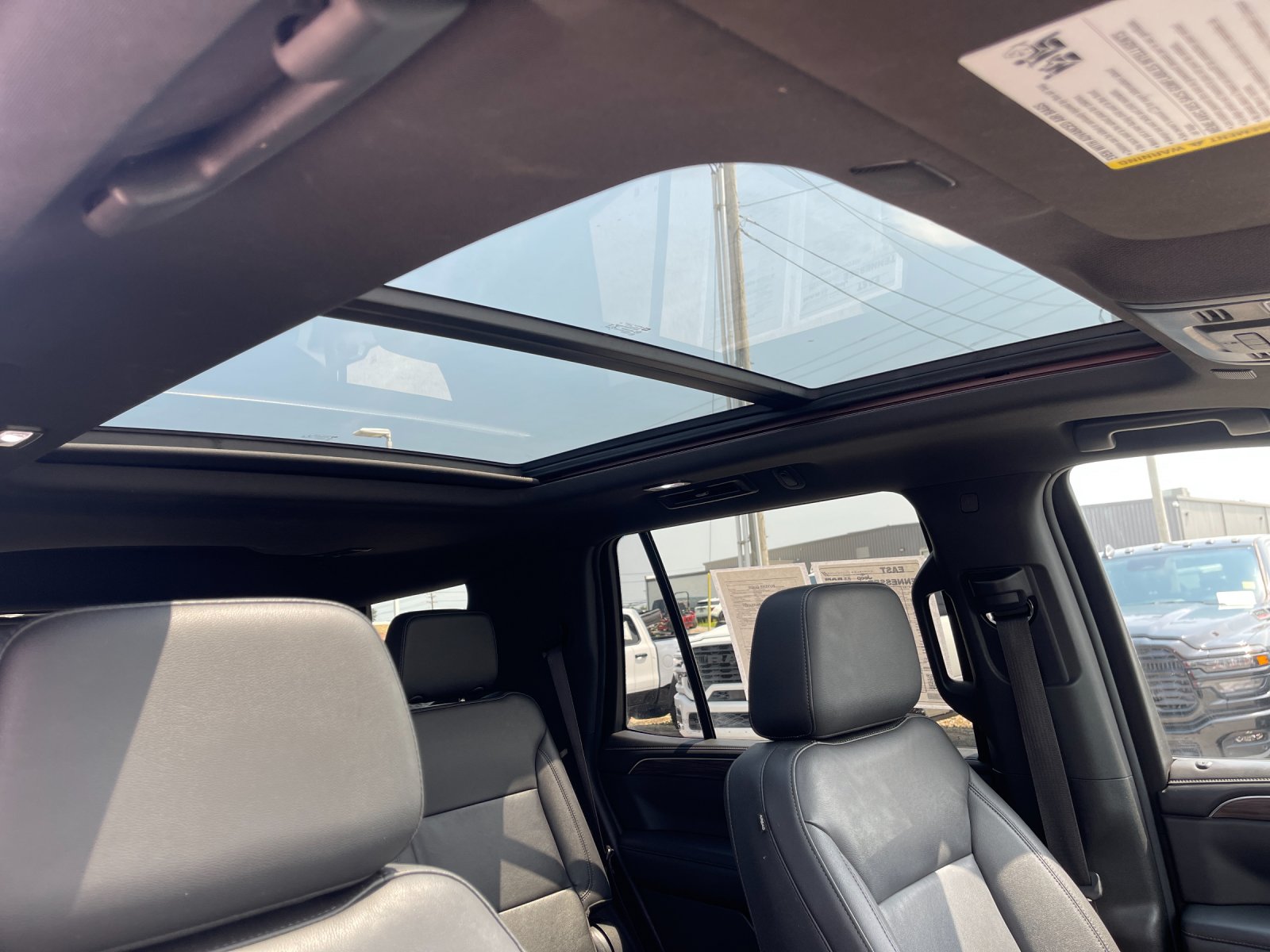 Used 2022 Red Chevrolet Z71 image 20
