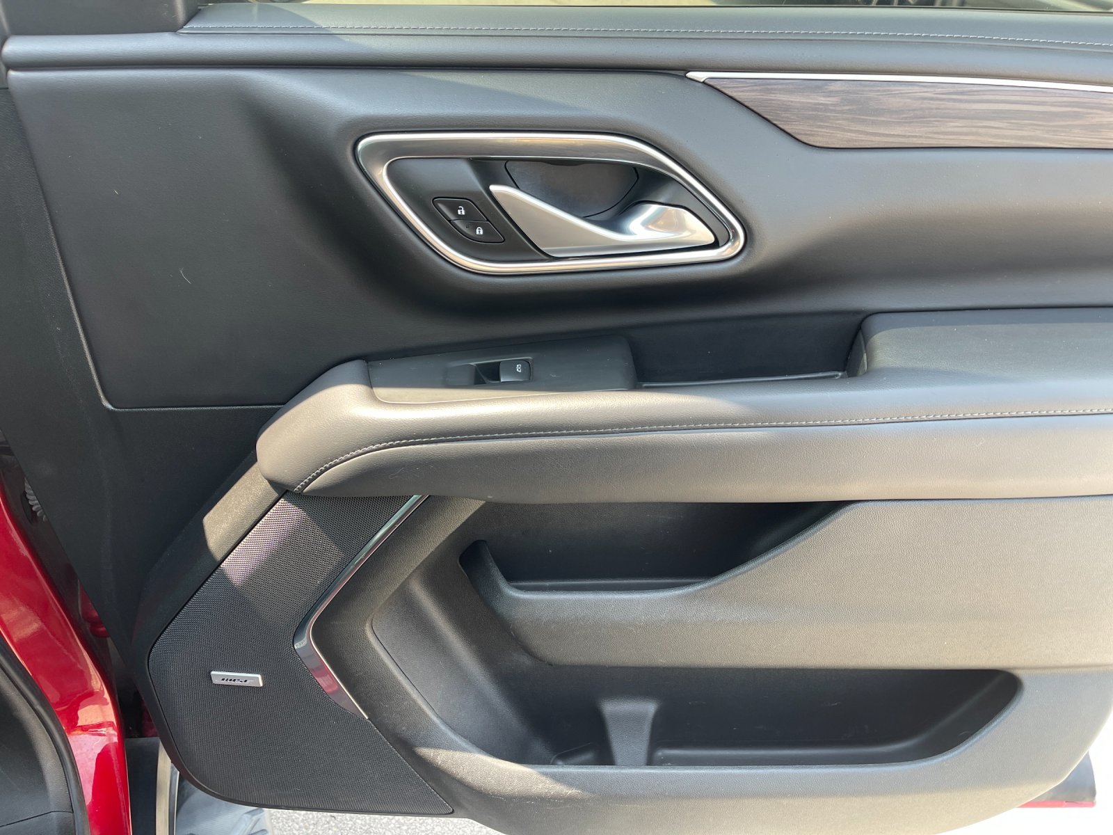 Used 2022 Red Chevrolet Z71 image 21