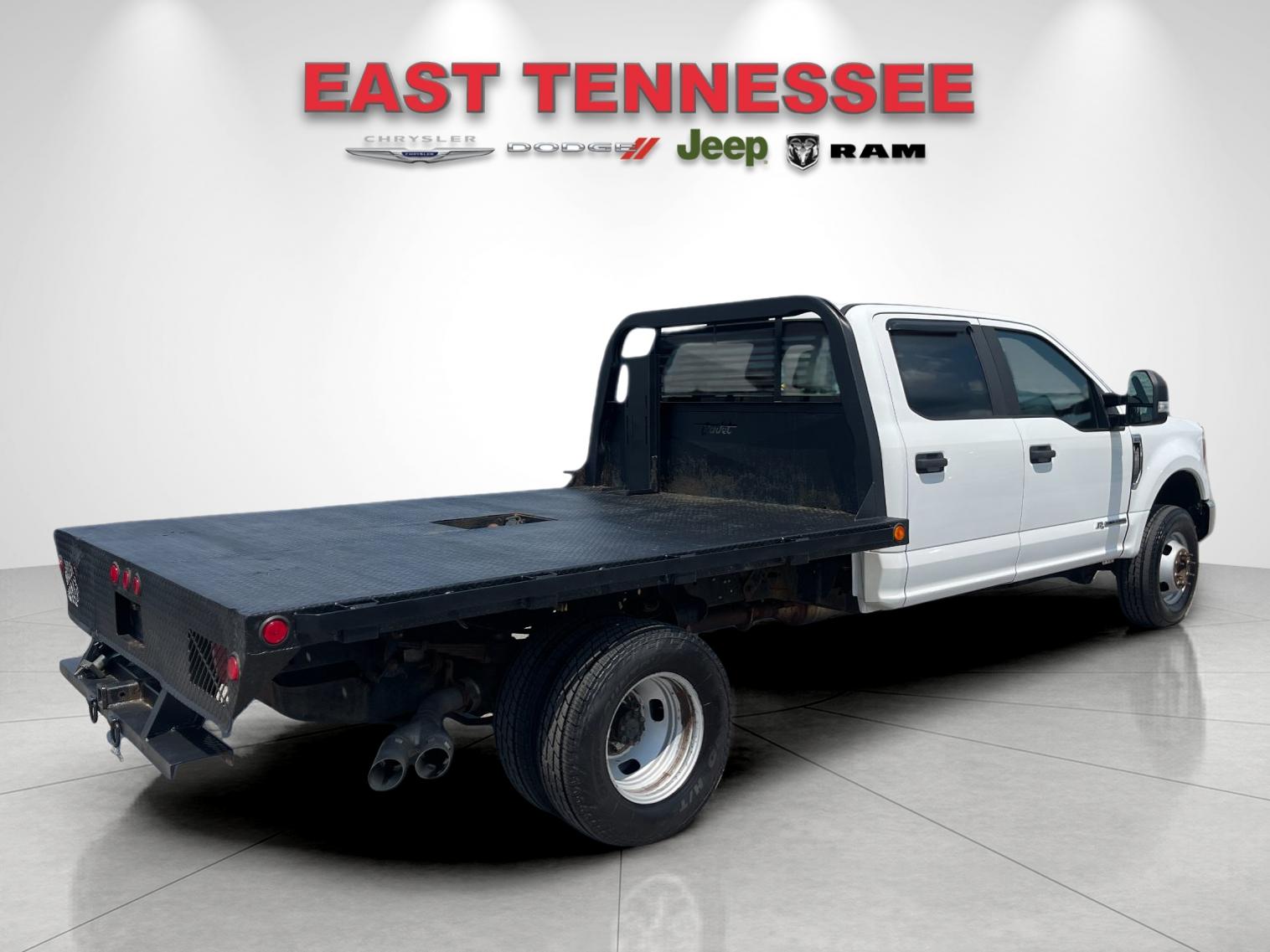 Used 2019 White Ford XL image 3