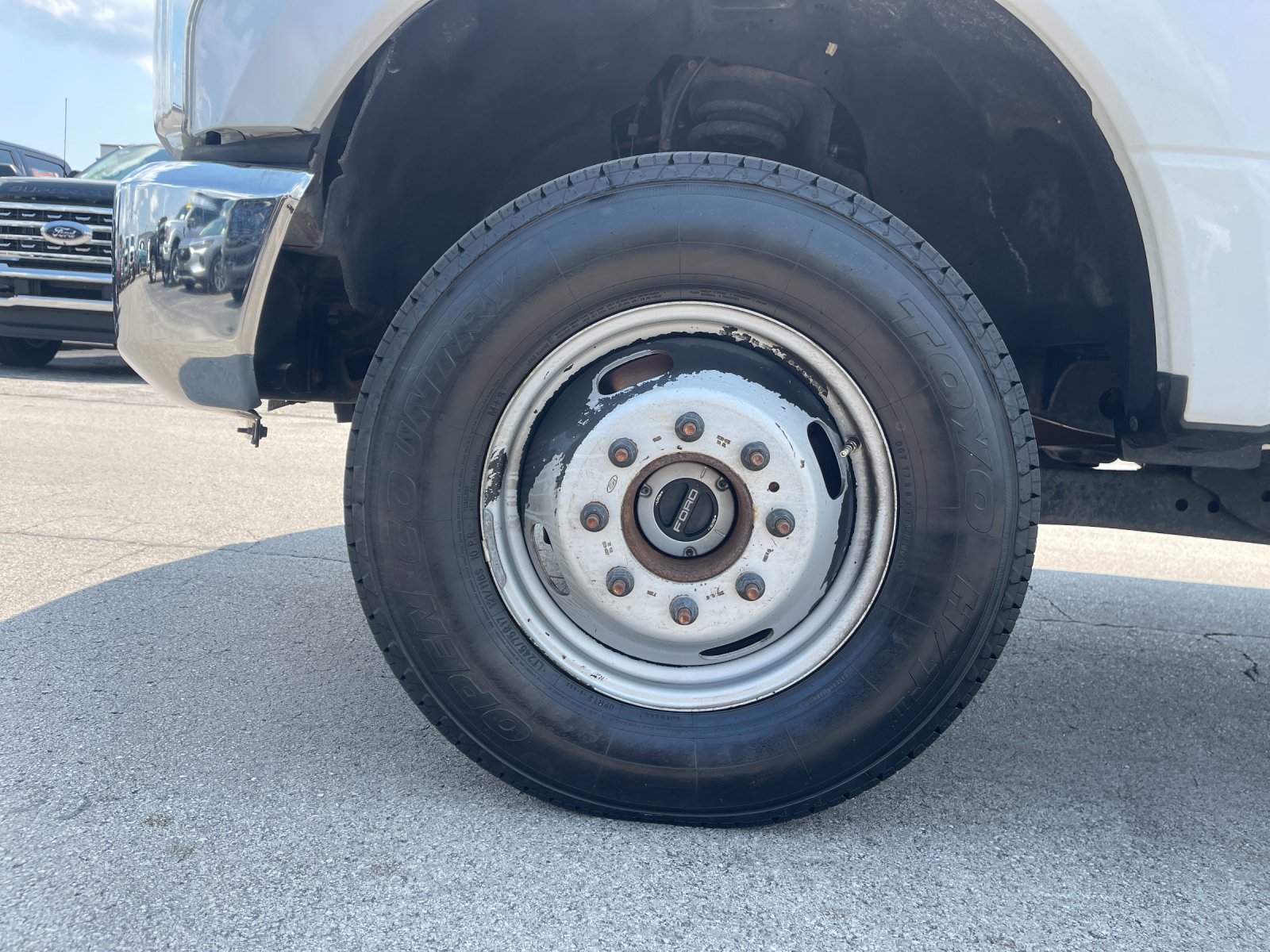 Used 2019 White Ford XL image 28