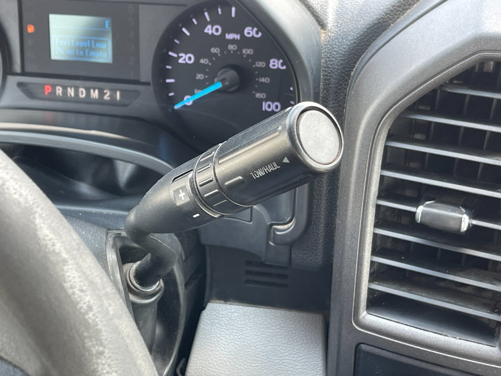 Used 2019 White Ford XL image 21