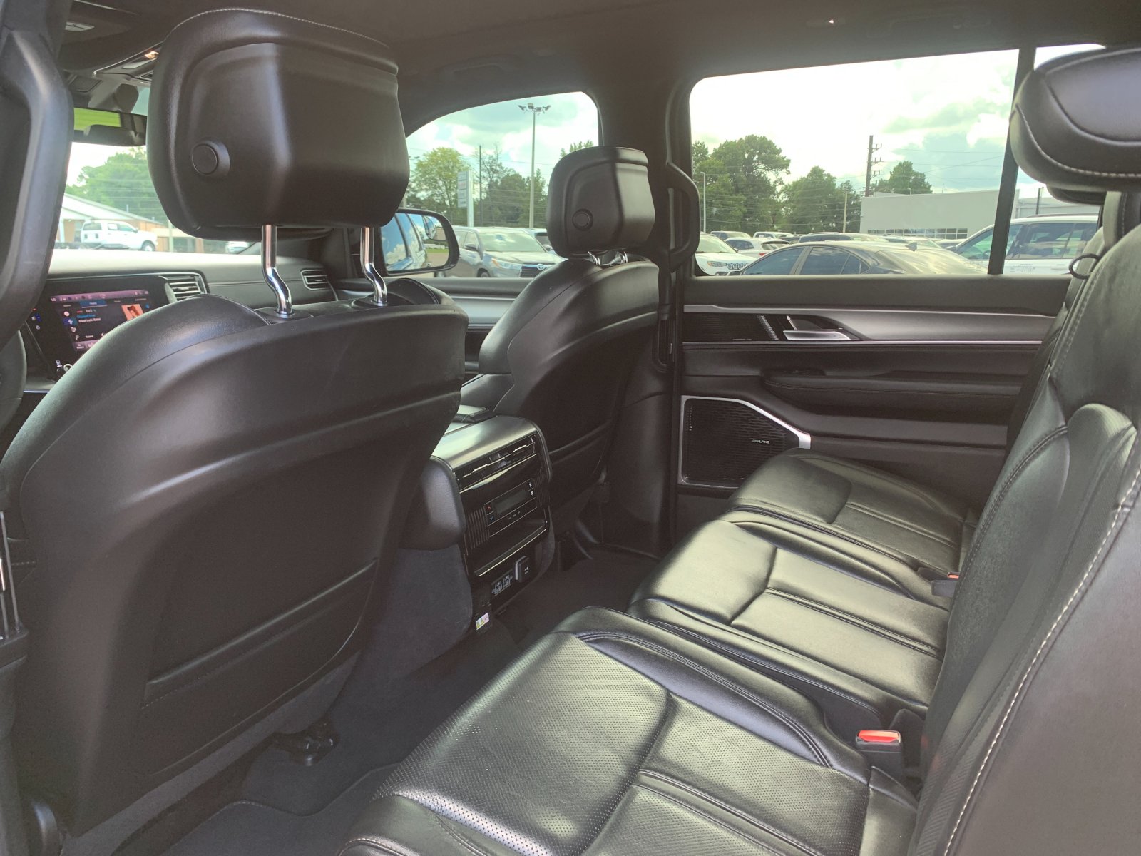 Used 2023 Black Jeep CARBIDE EDITION image 15