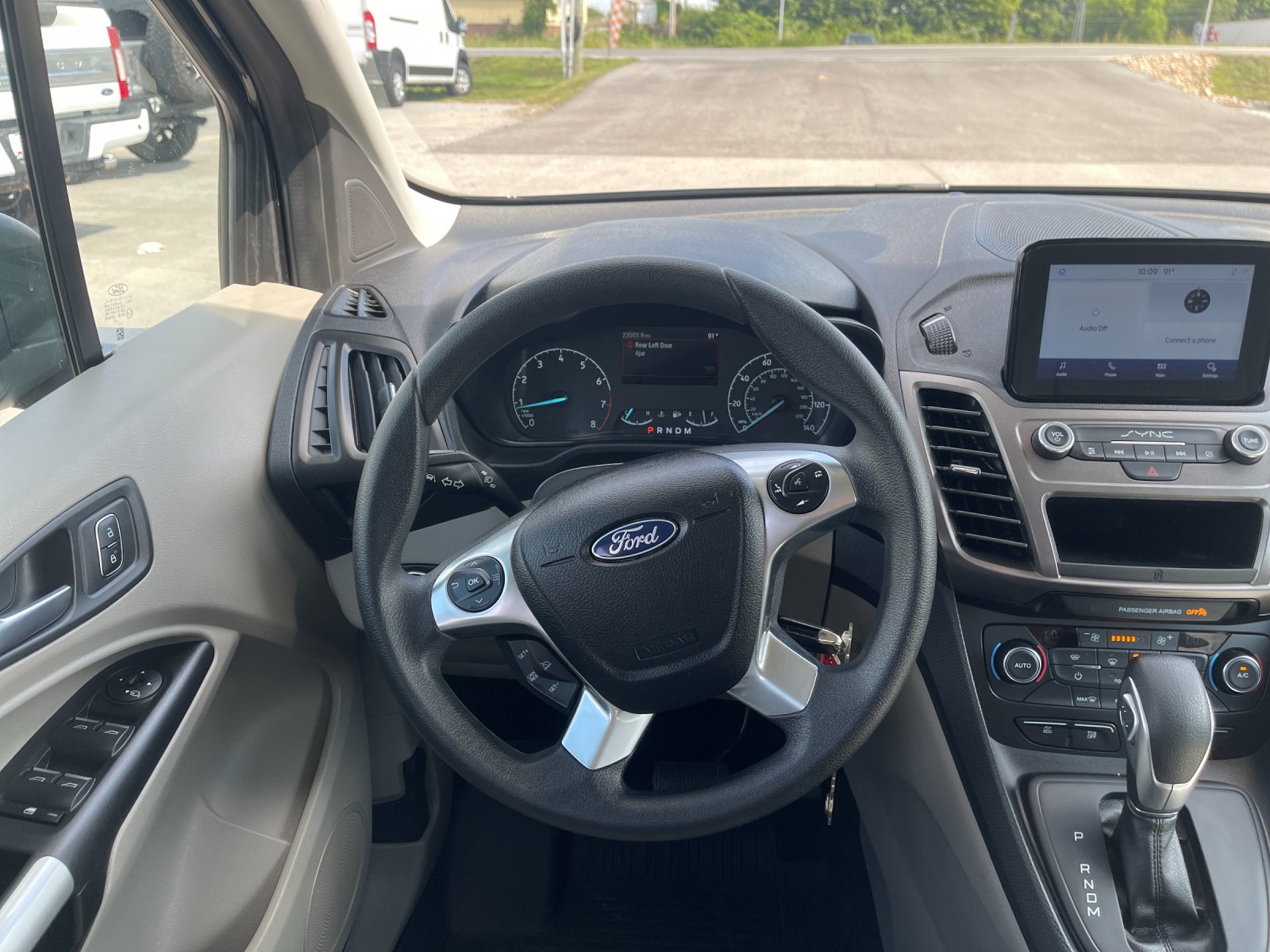 Used 2022 Black Ford XLT image 16