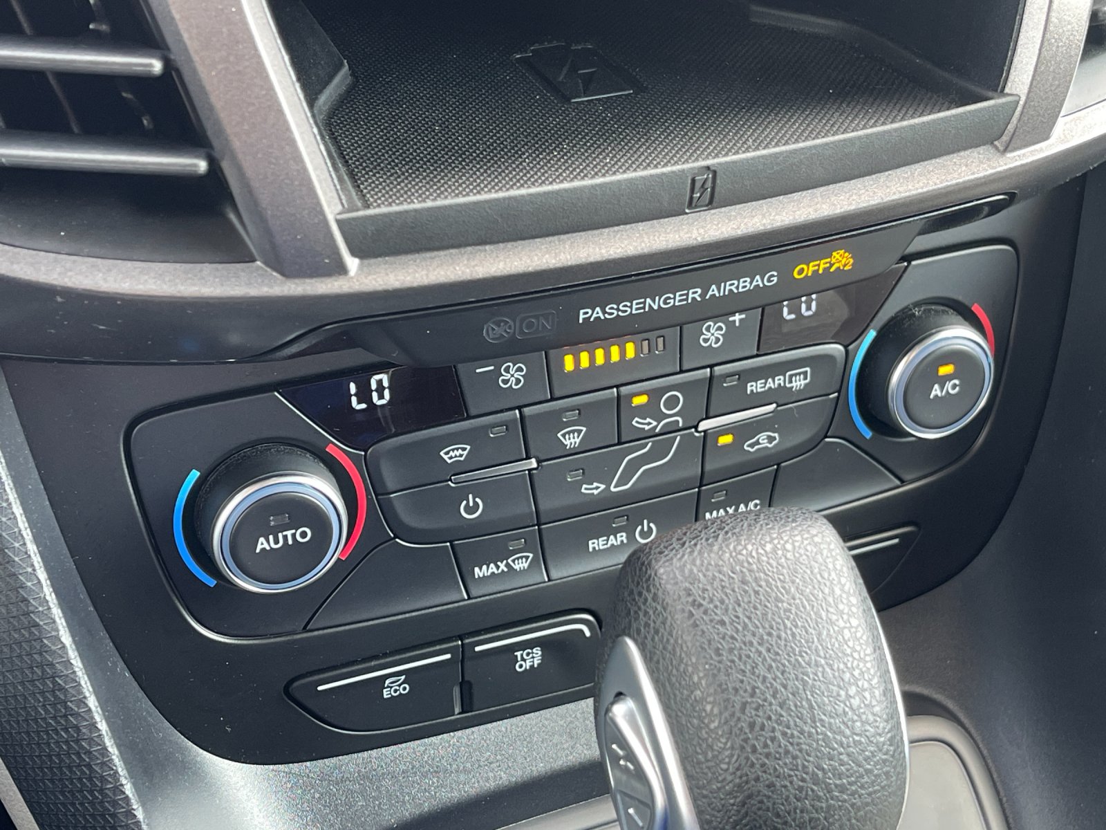 Used 2022 Black Ford XLT image 23
