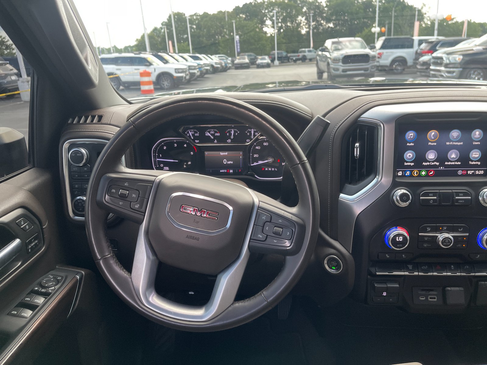 Used 2023  GMC SLT image 16