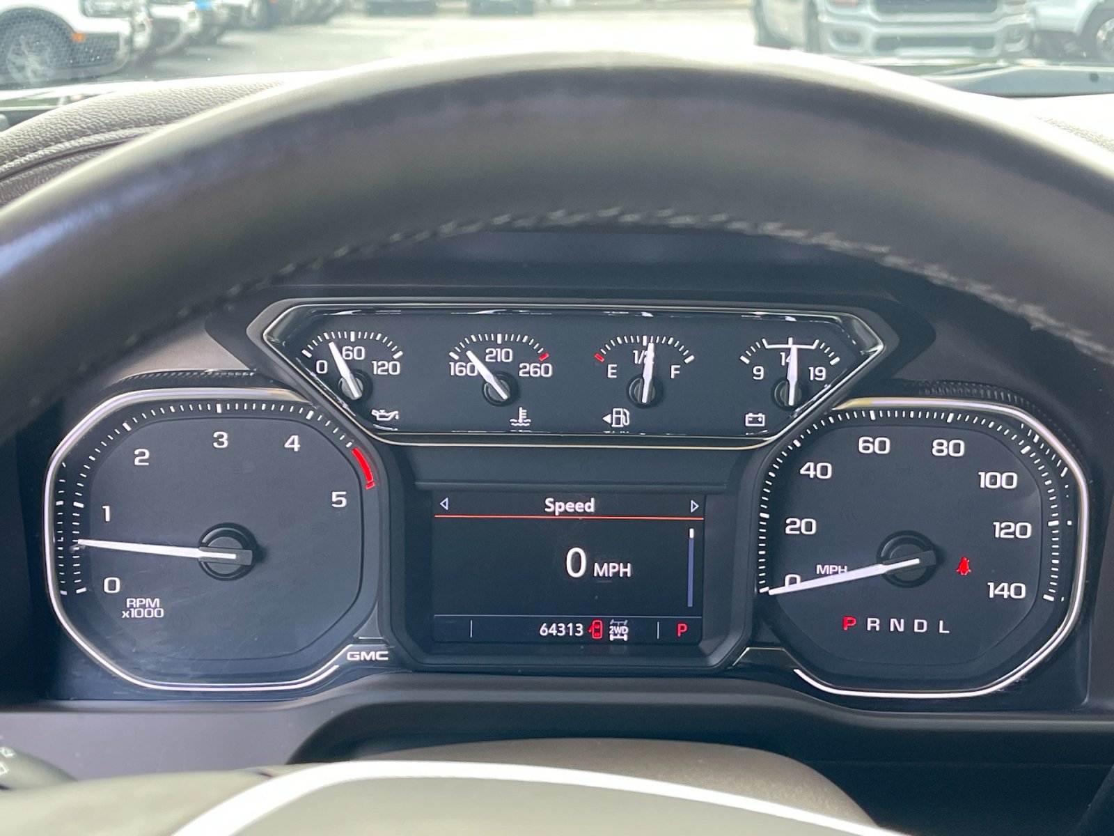 Used 2023  GMC SLT image 27