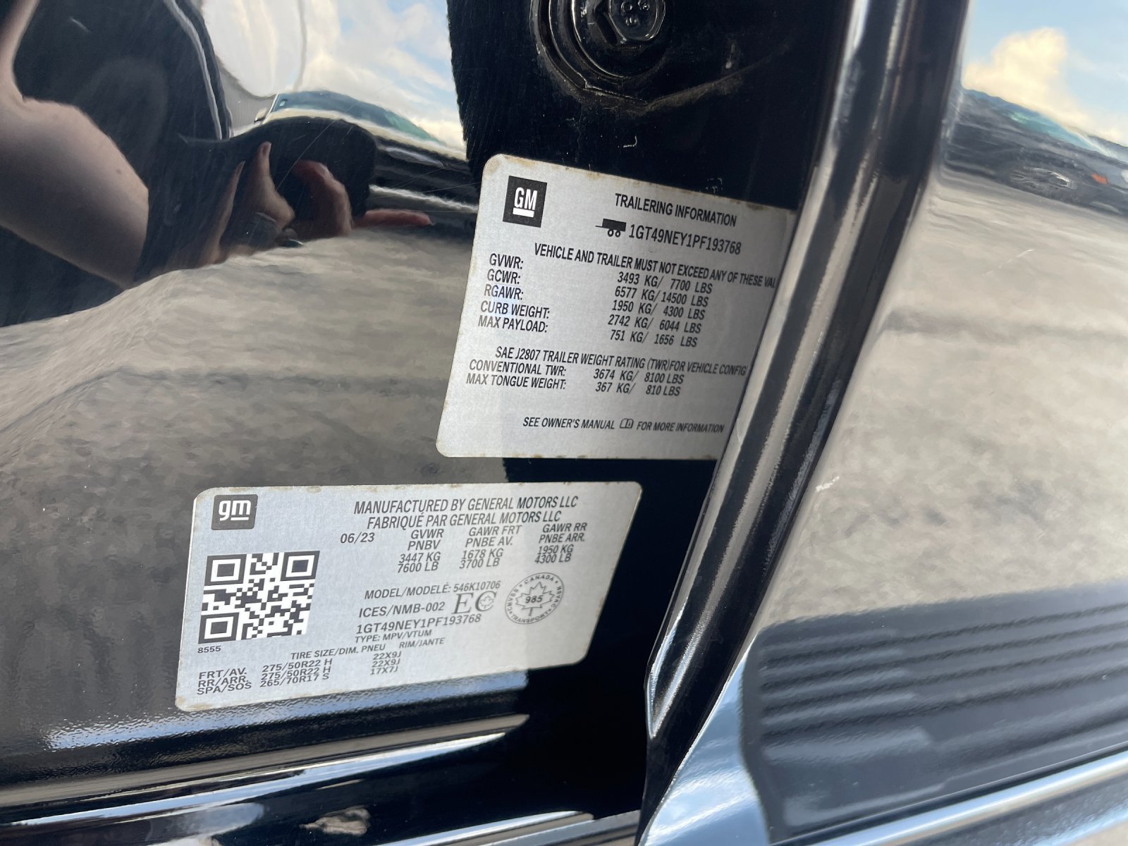 Used 2023  GMC SLT image 31