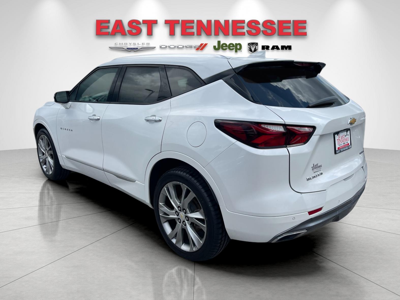 Used 2021 Beige Chevrolet Premier image 5