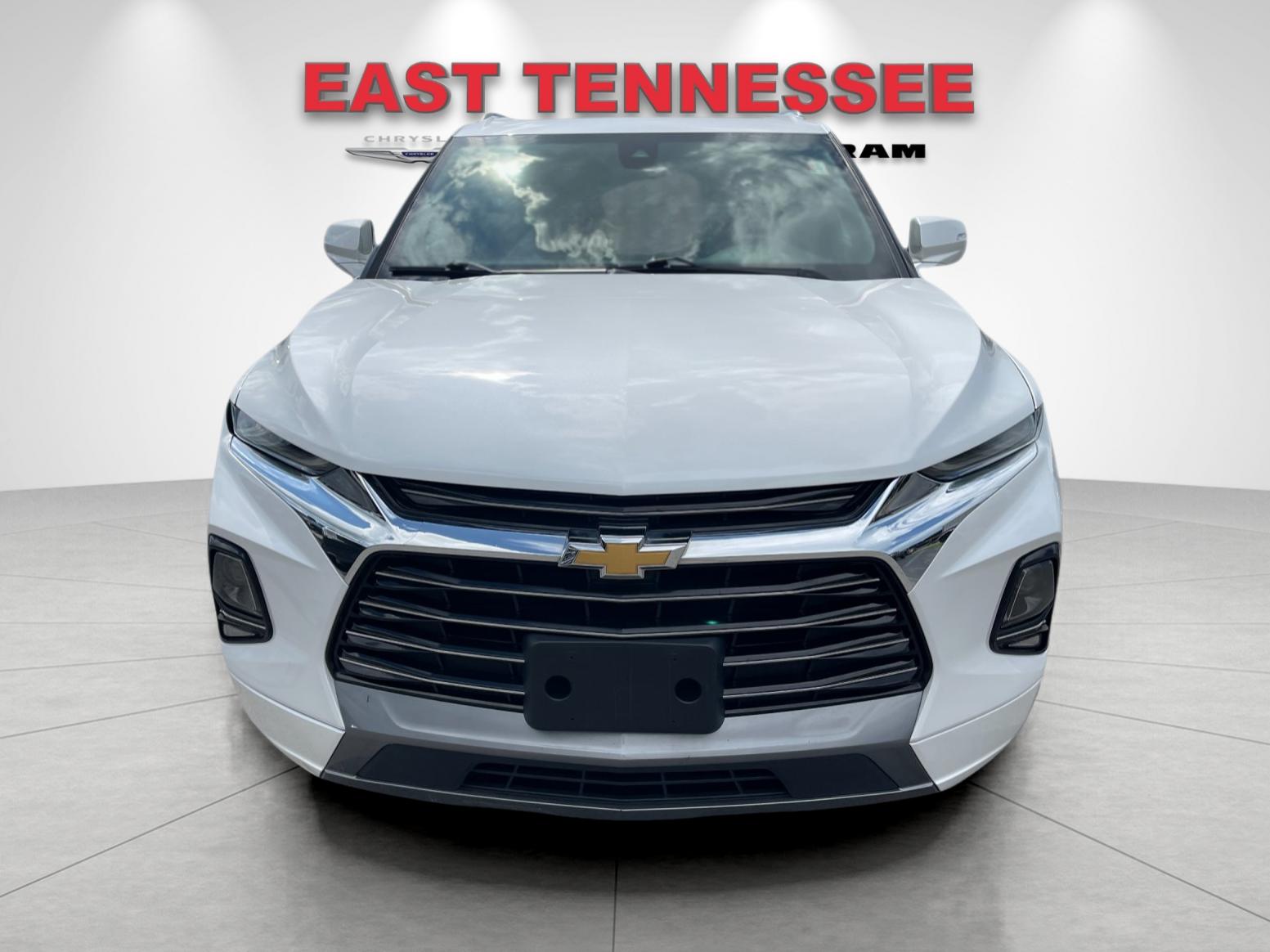 Used 2021 Beige Chevrolet Premier image 9
