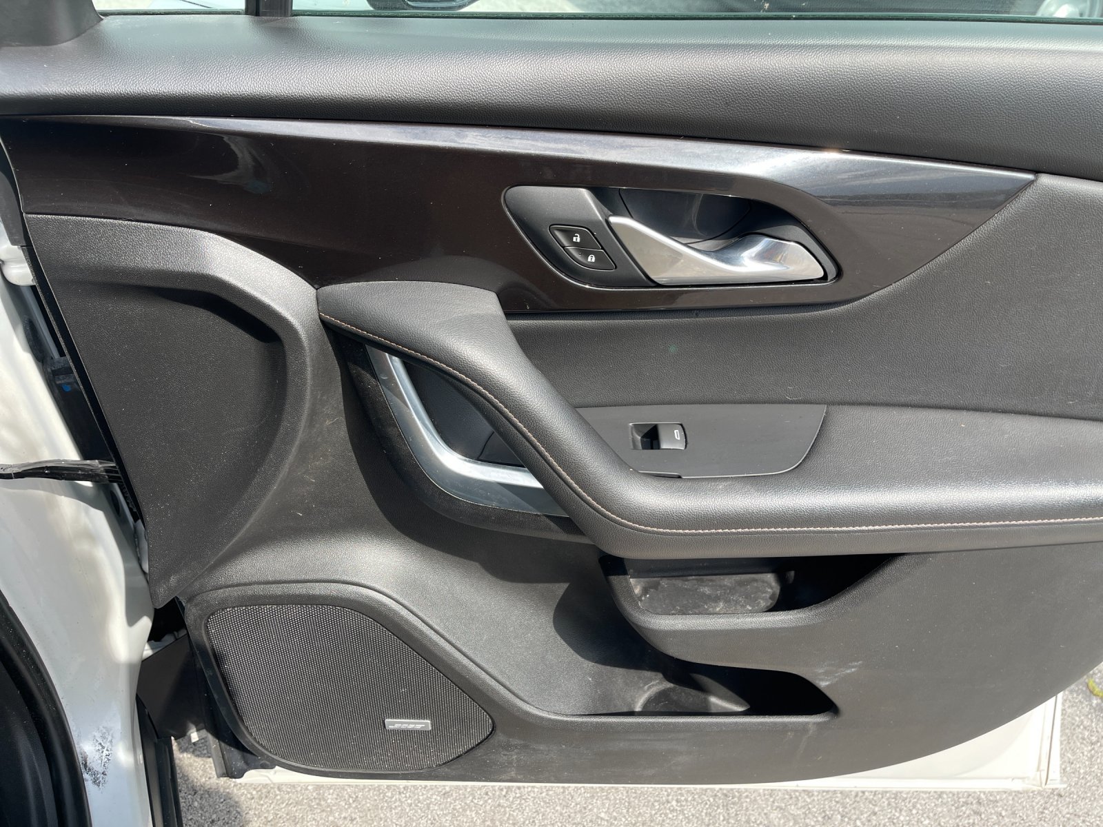 Used 2021 Beige Chevrolet Premier image 20