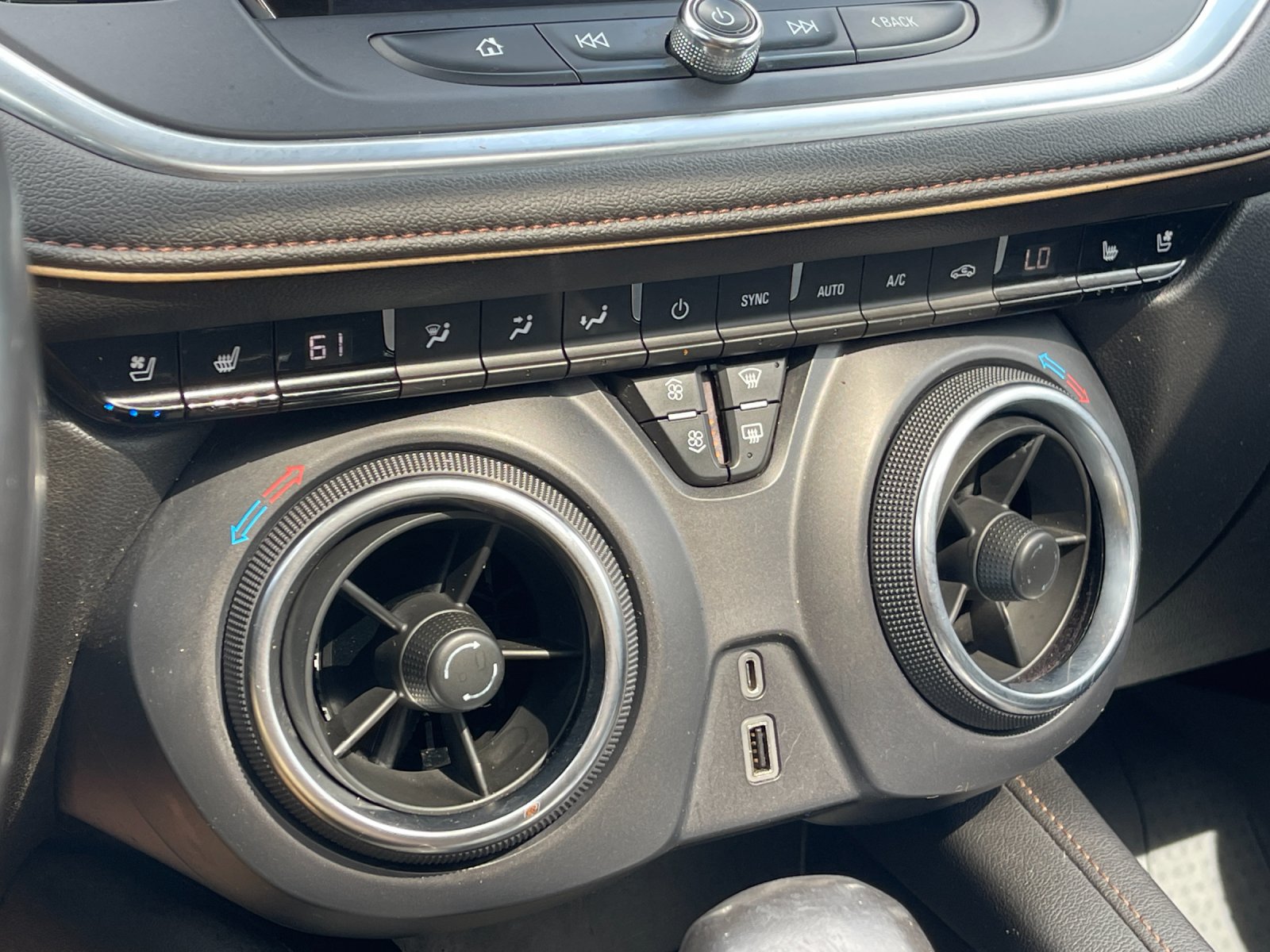 Used 2021 Beige Chevrolet Premier image 23