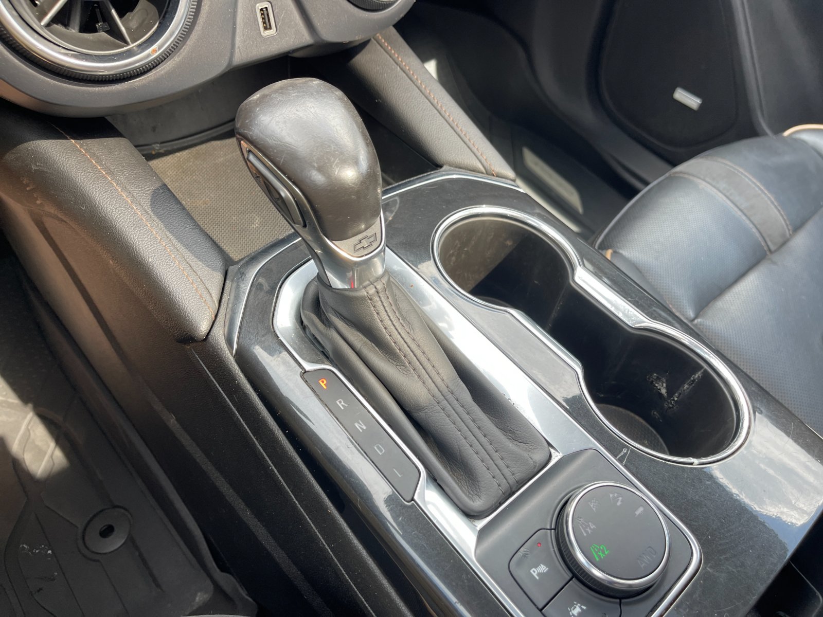 Used 2021 Beige Chevrolet Premier image 24