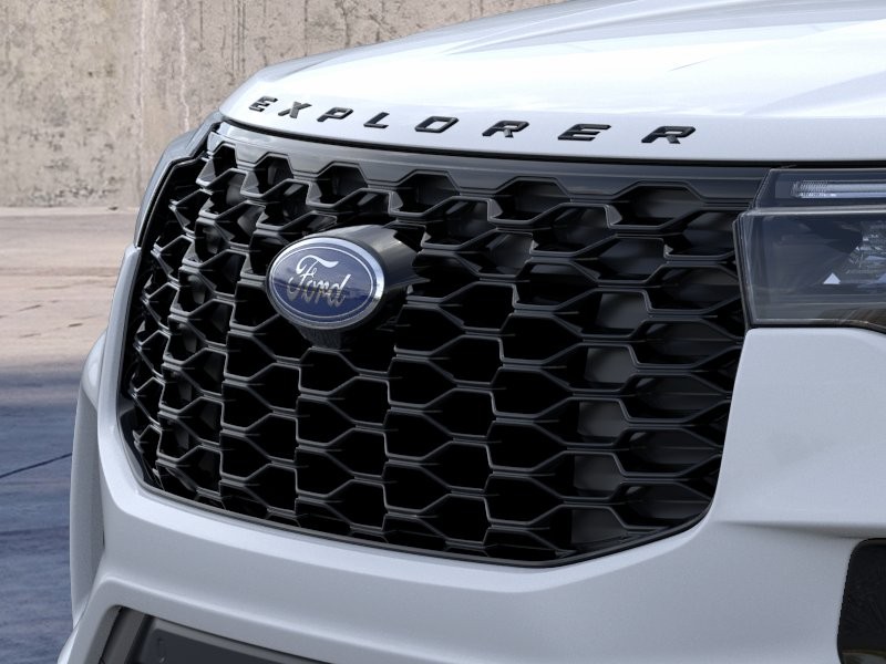 2026 Ford Explorer ST-Line - Photo 18