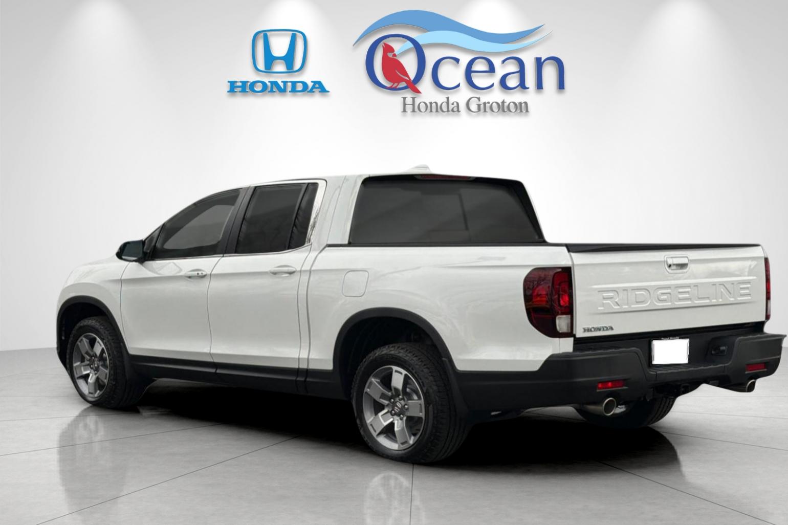 New 2026 Platinum White Pearl Honda RTL image 3