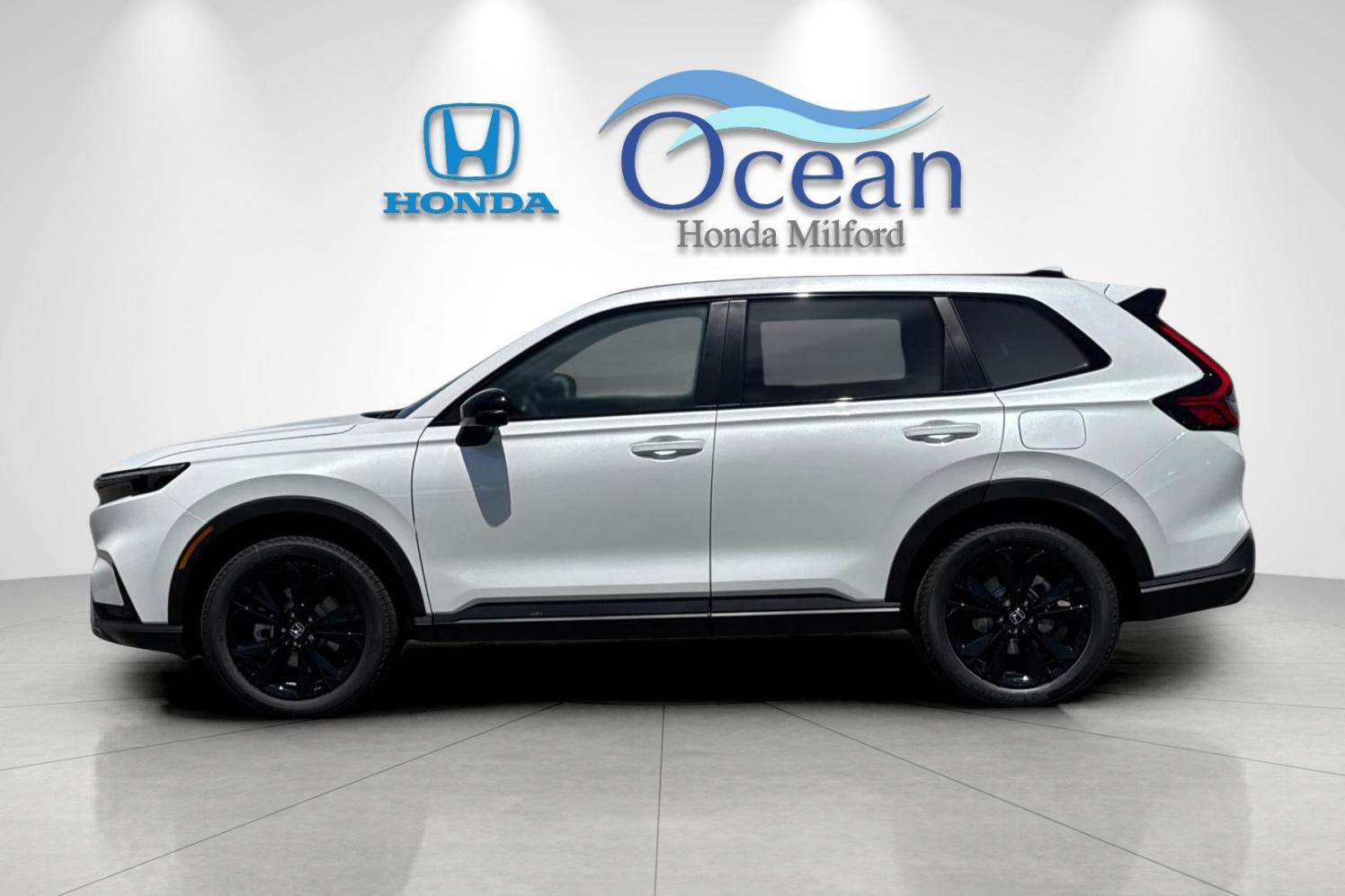 New 2026 Solar Silver Metallic Honda Sport Touring image 2