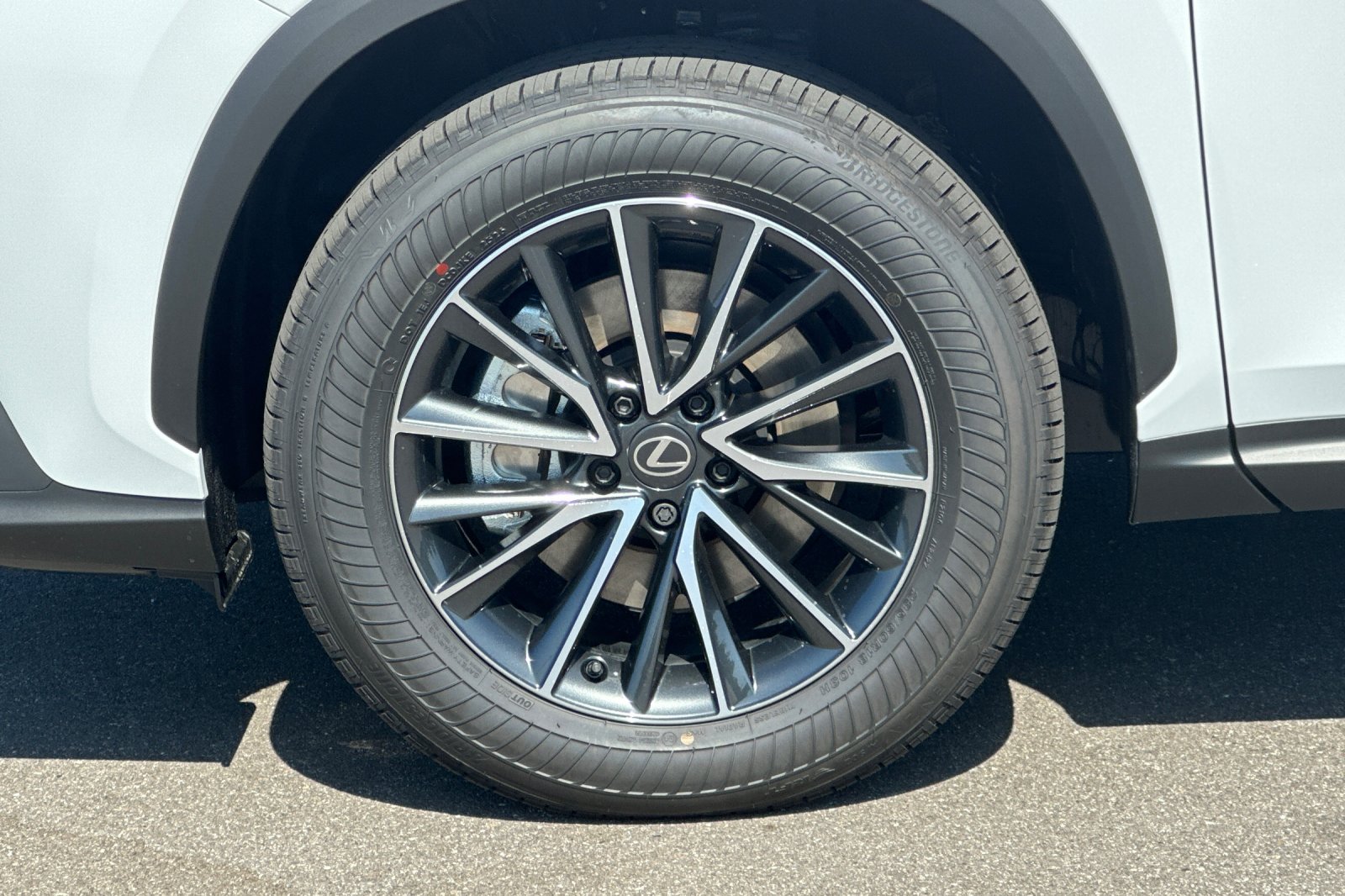 New 2026 Ultra White Lexus NX 450h+ PREMIUM AWD image 25