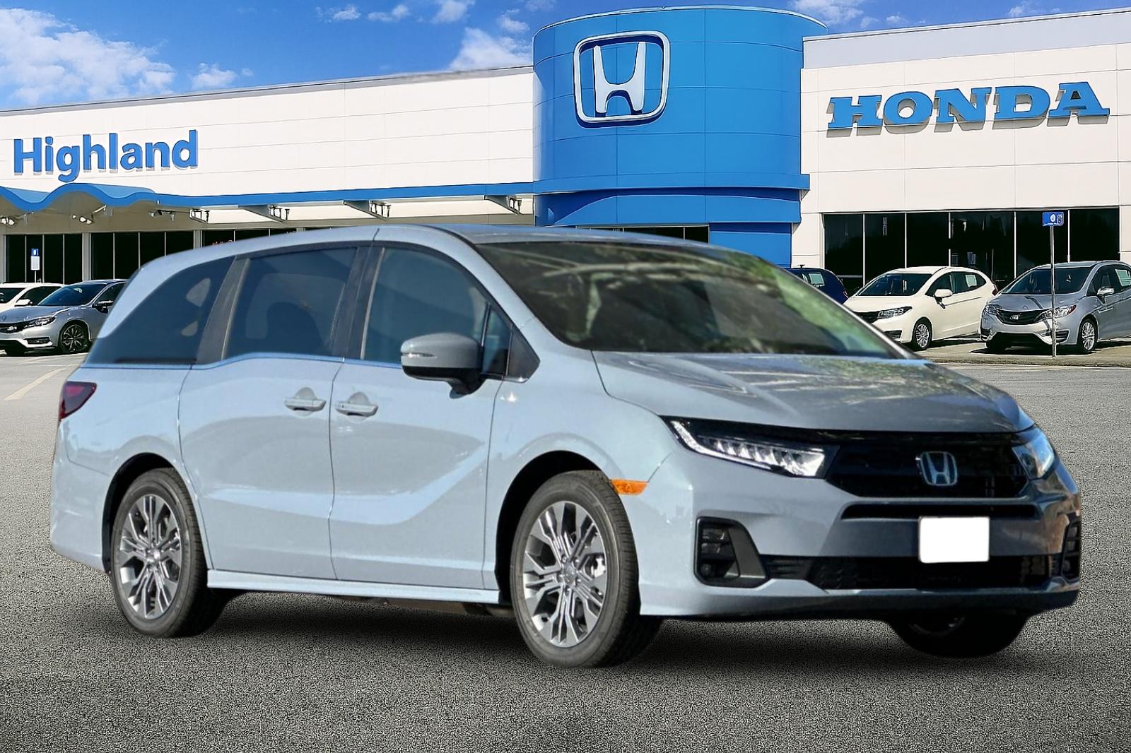 New 2026 Sonic Gray Pearl Honda Touring image 7