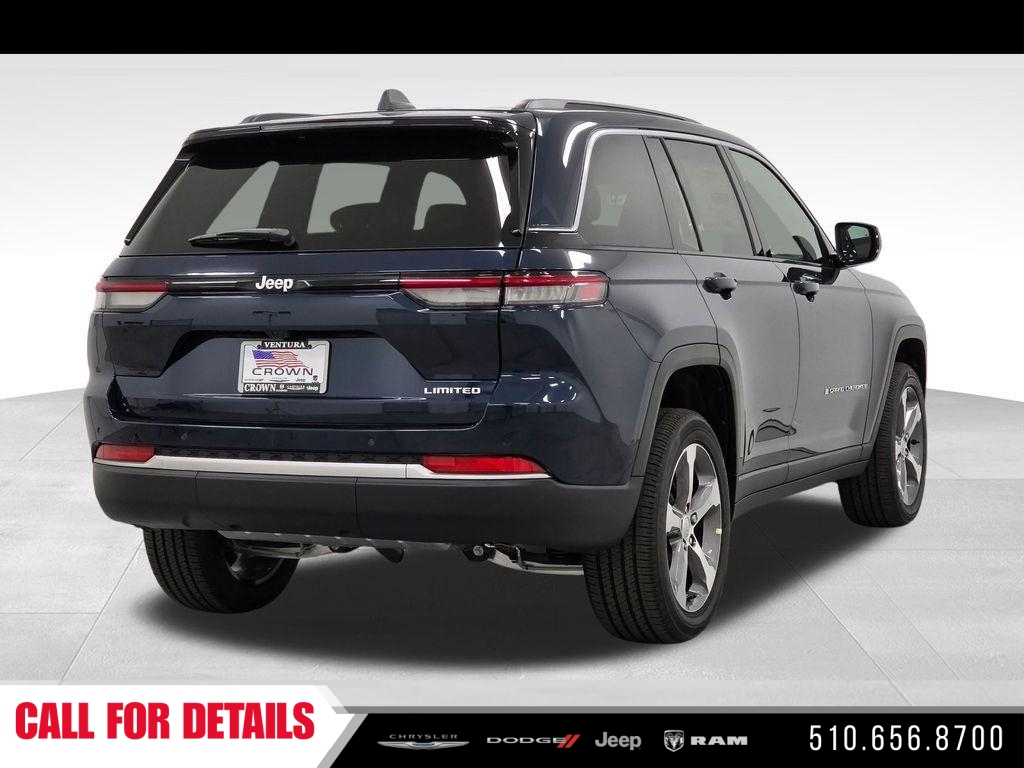 New 2026 Fathom Blue Pearl-Coat Exterior Paint Jeep Limited image 5