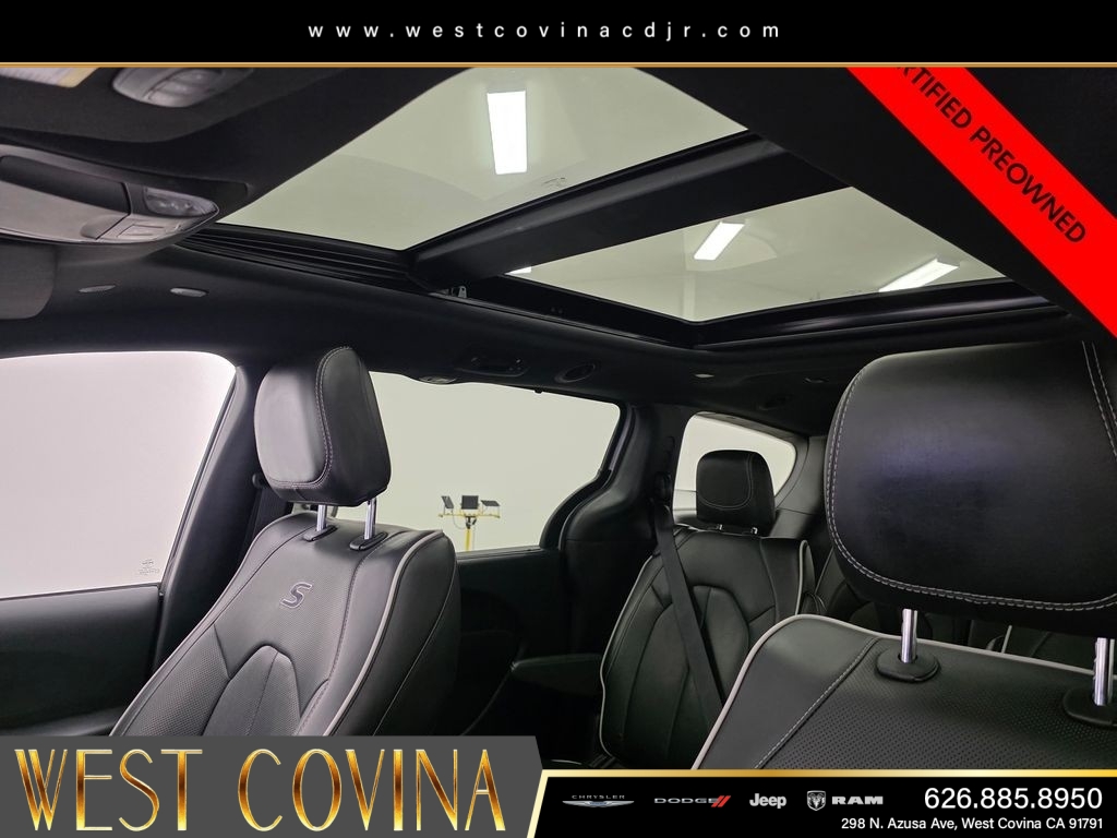 Certified Used 2026 Silver Chrysler Limited image 24