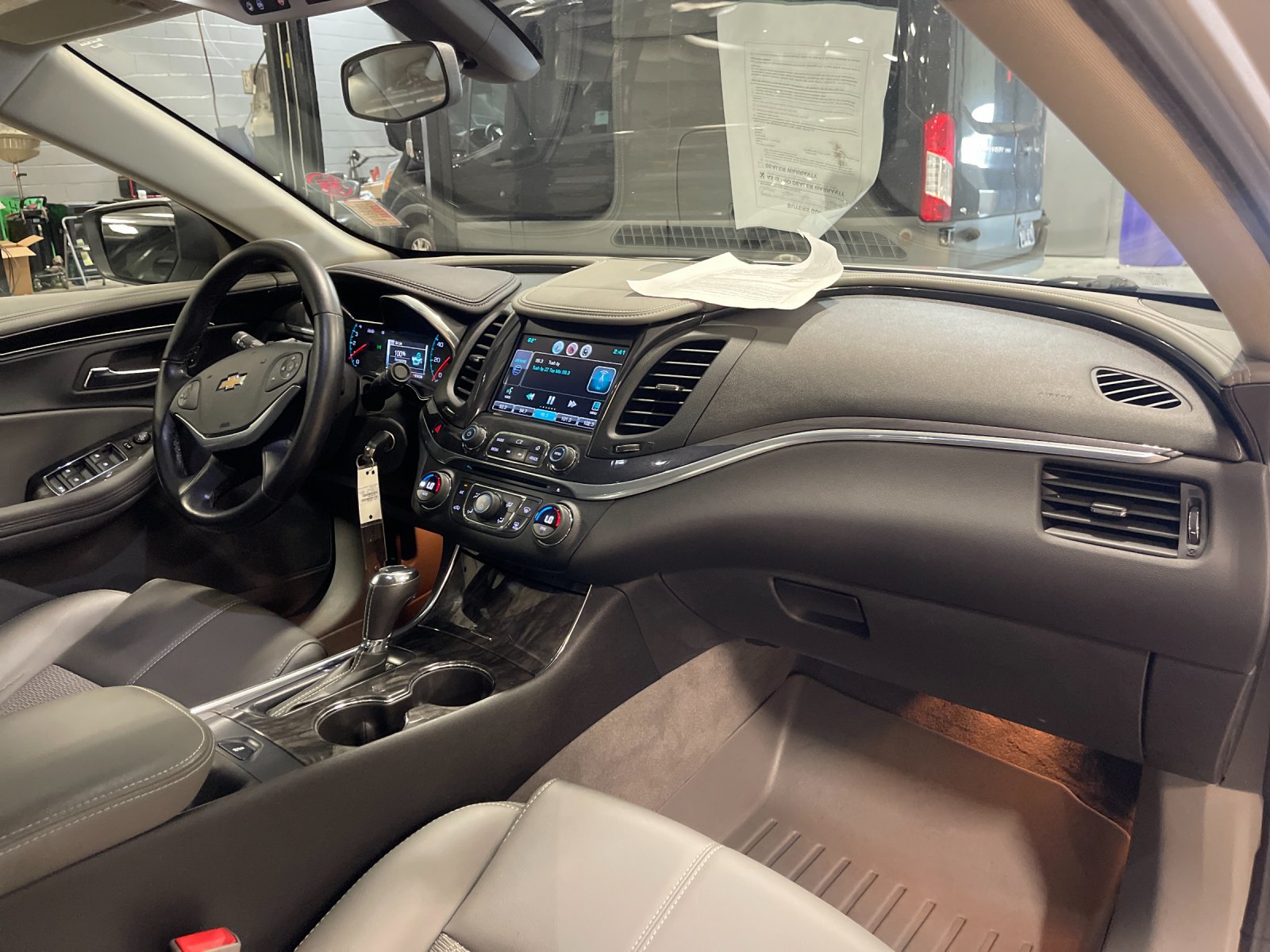 Used 2015 Silver Chevrolet LT image 17
