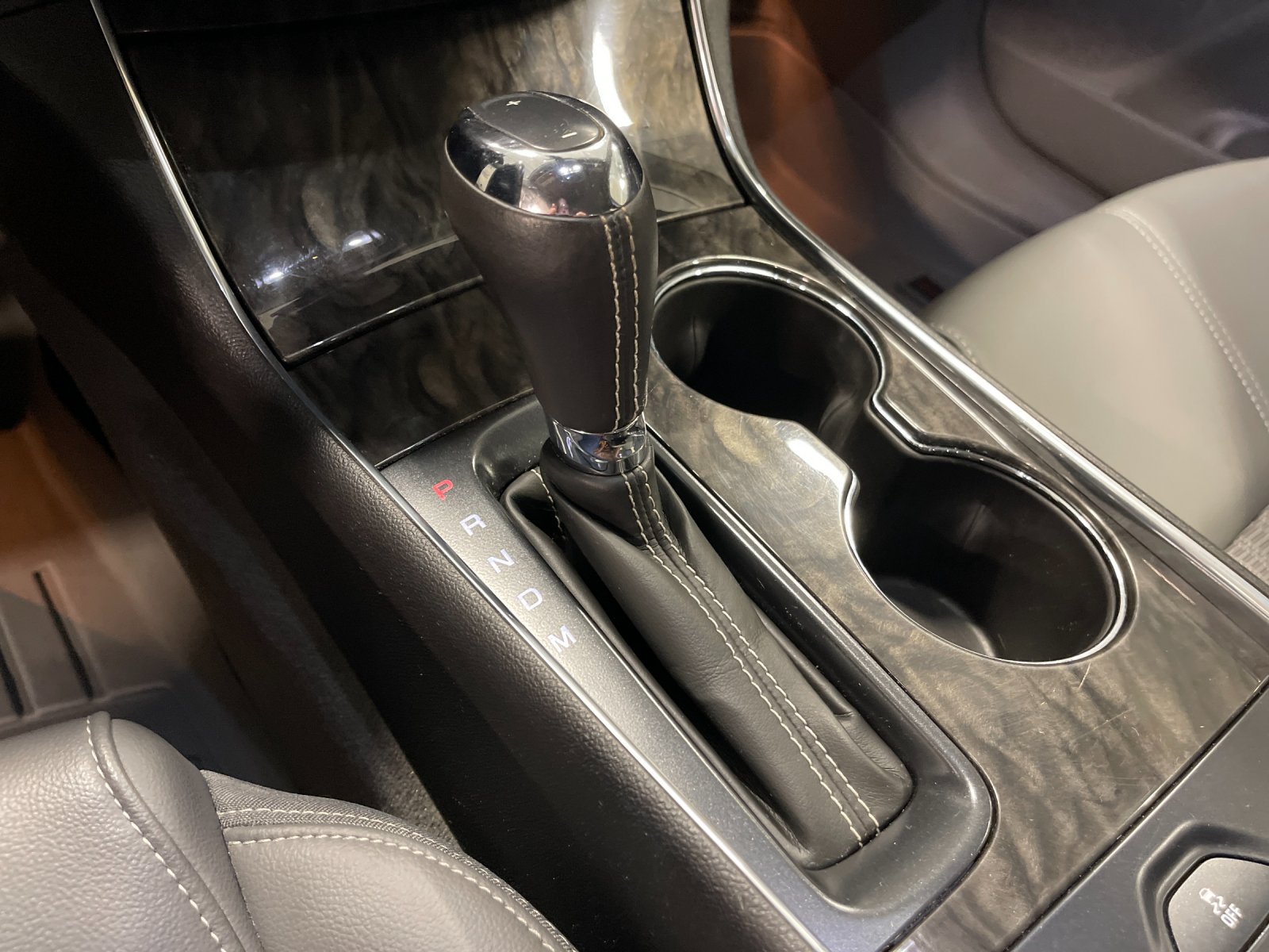 Used 2015 Silver Chevrolet LT image 21