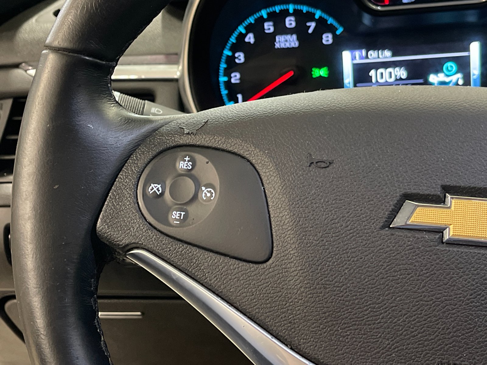 Used 2015 Silver Chevrolet LT image 23