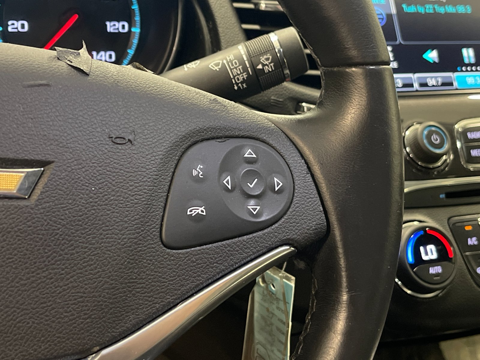 Used 2015 Silver Chevrolet LT image 24